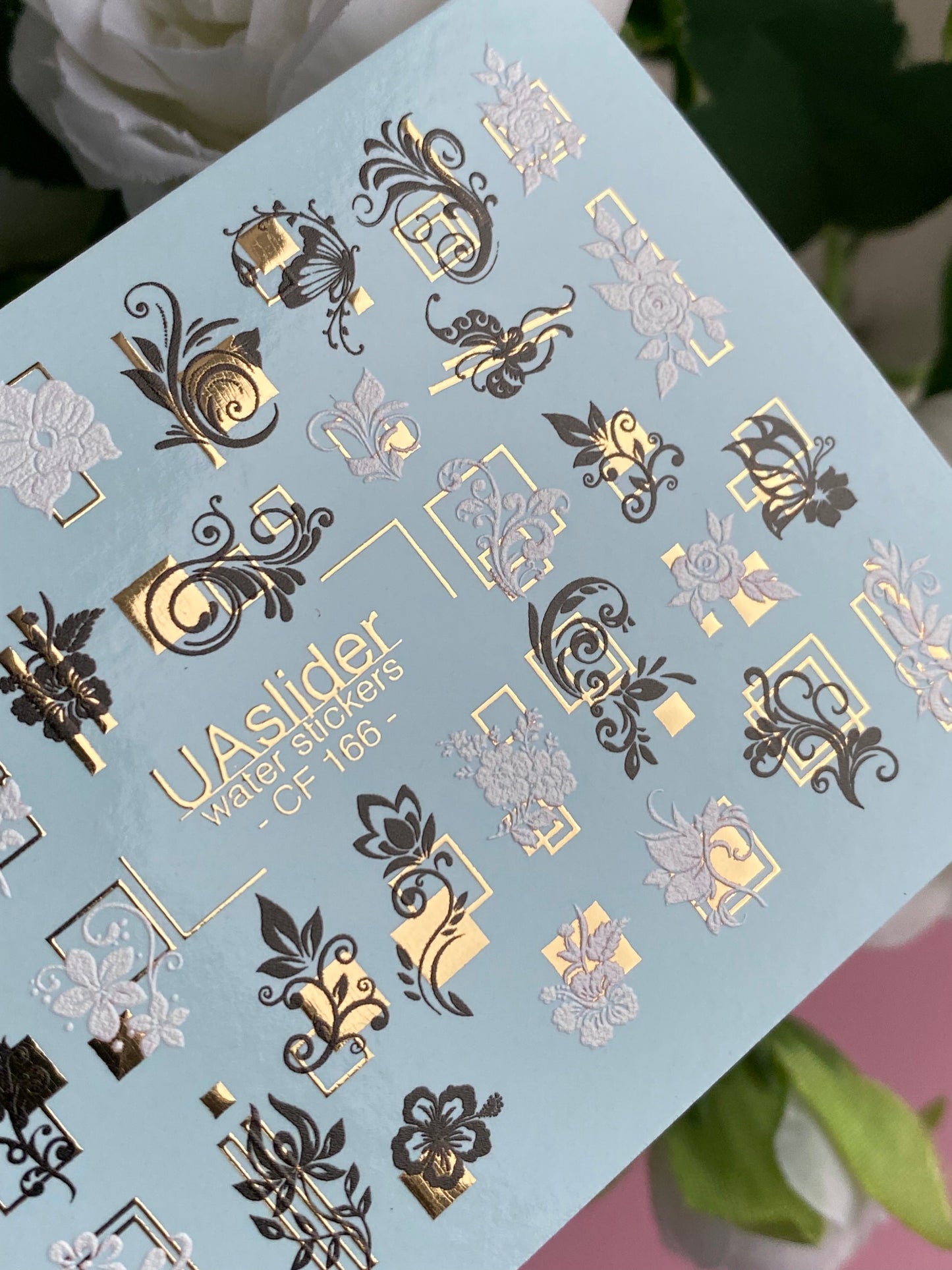 Nagel Wasserabziehbild CF-166 | Elegante Nagelkunst Wasserabziehbilder | Schwarze, Weiße & Goldene Blumenornamente