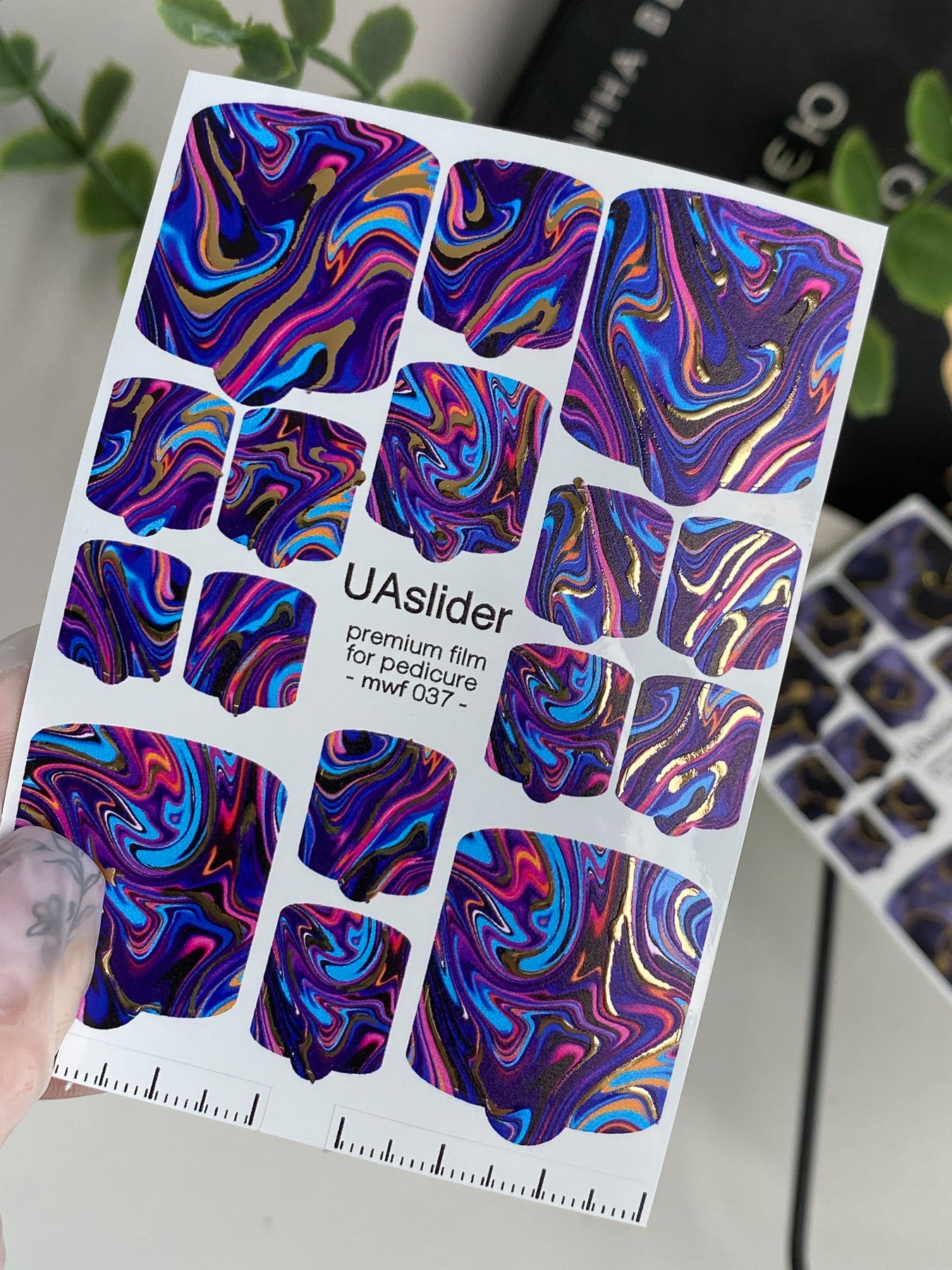 Filme pentru înfășurarea unghiilor pedichiură mwf-037 | Filme pentru înfășurarea unghiilor pedichiură | Marmură psihedelică cu accente aurii