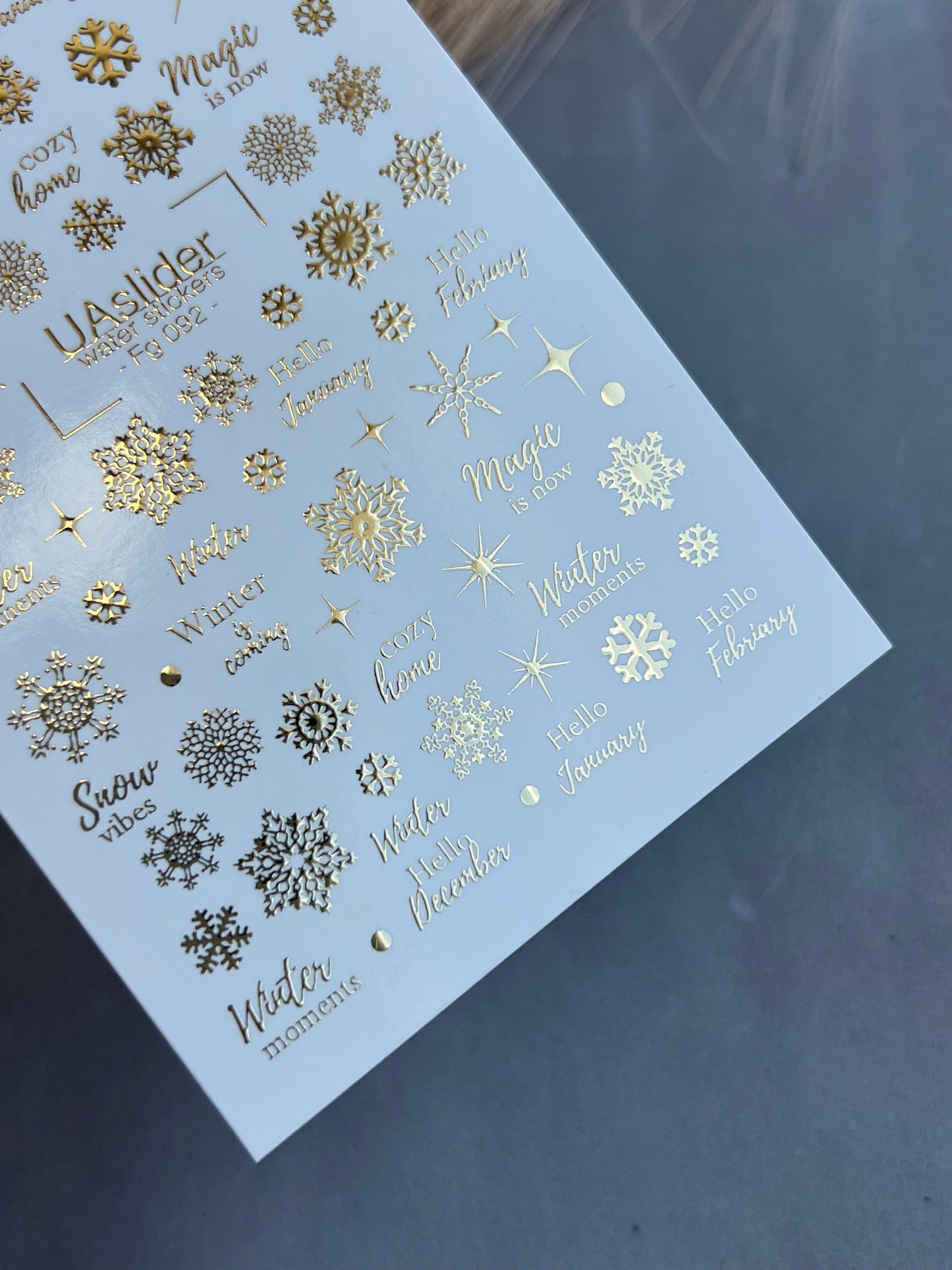 Nagų vandens lipdukas Fg-092 | Vandens slydimo nagų lipdukai | Auksinės snaigės ir žiemos citatos