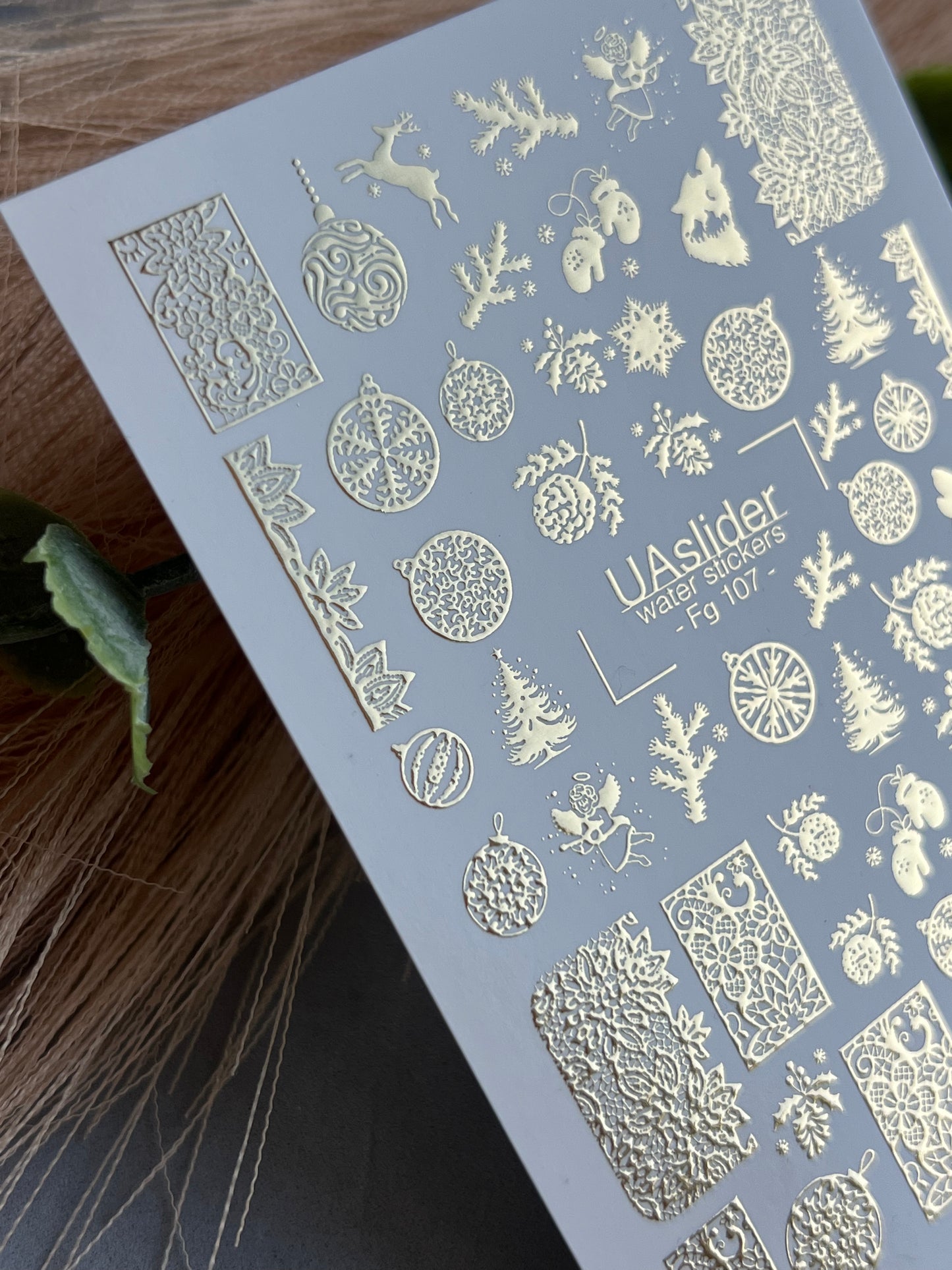 Adesivi per unghie con decalcomania ad acqua Fg-107 | Adesivi per unghie a scivolamento ad acqua con ornamenti natalizi dorati | Festivo per le vacanze