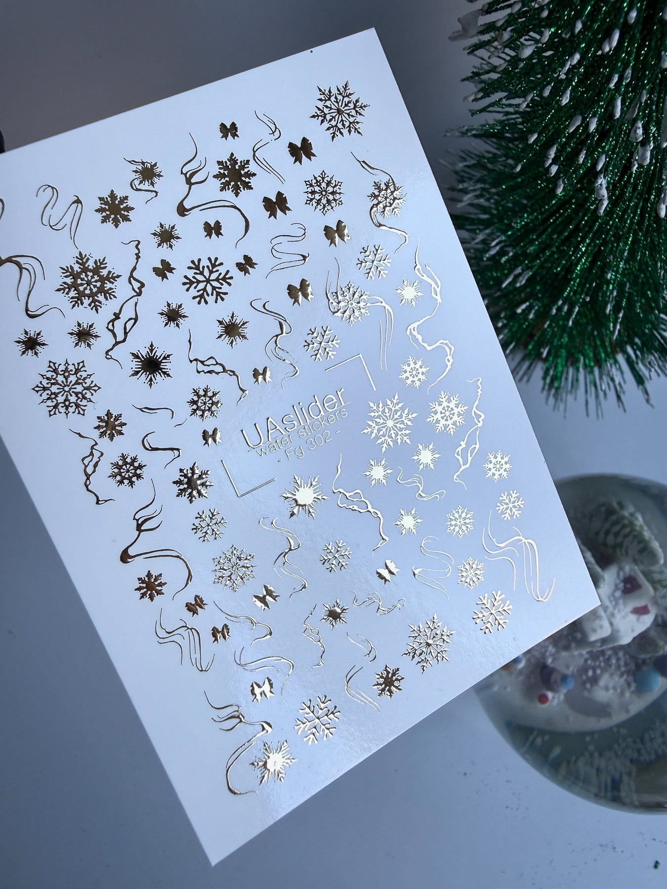 Nail Water Decal Fg-302 | Water Slide Nail Decals | Gold Snowflakes and Ribbons