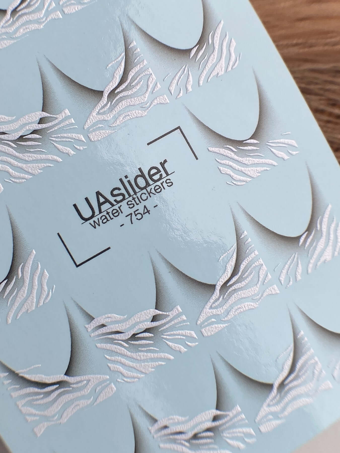 Nail Water Decal 754