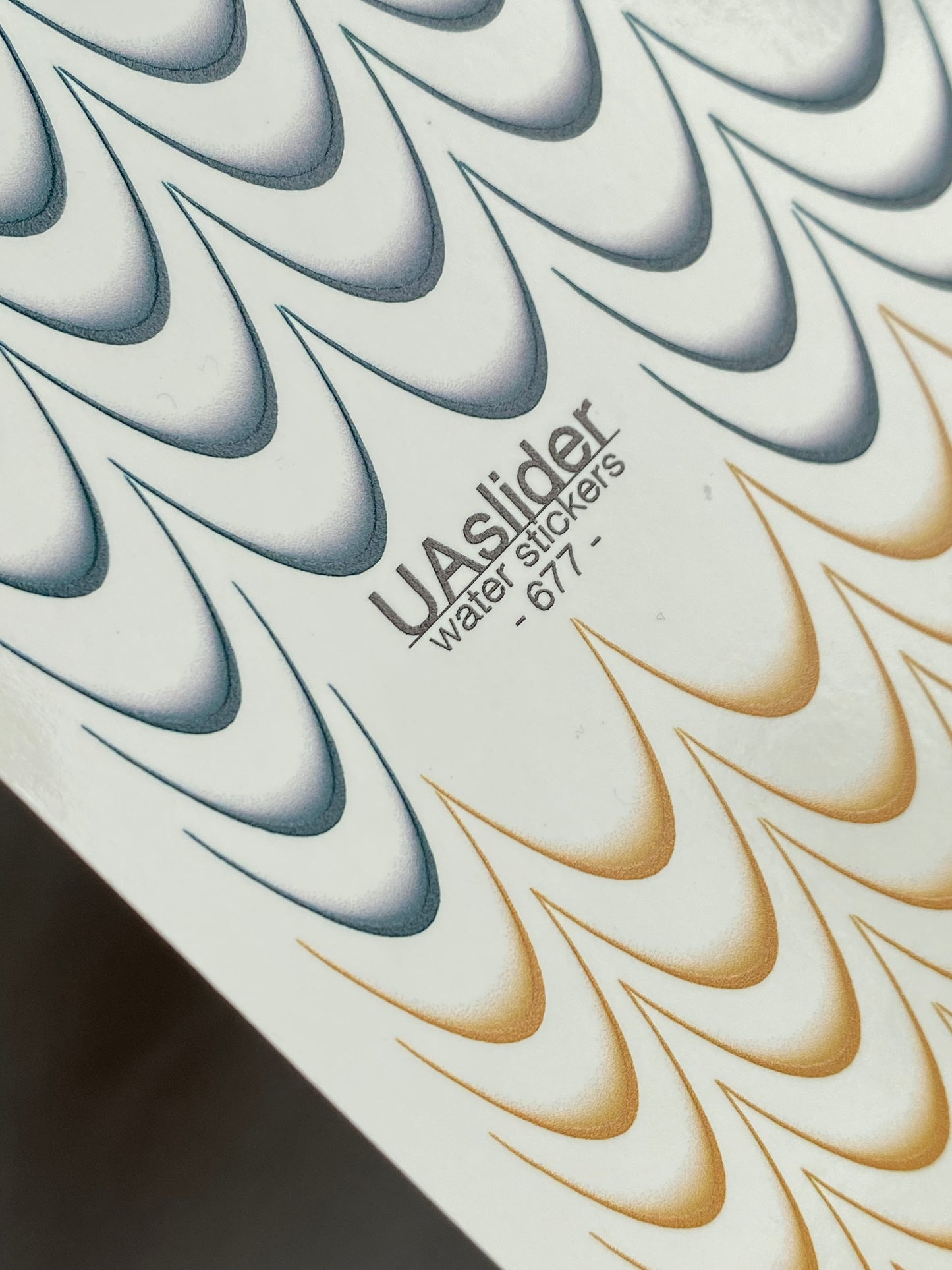 Водные наклейки для ногтей 677