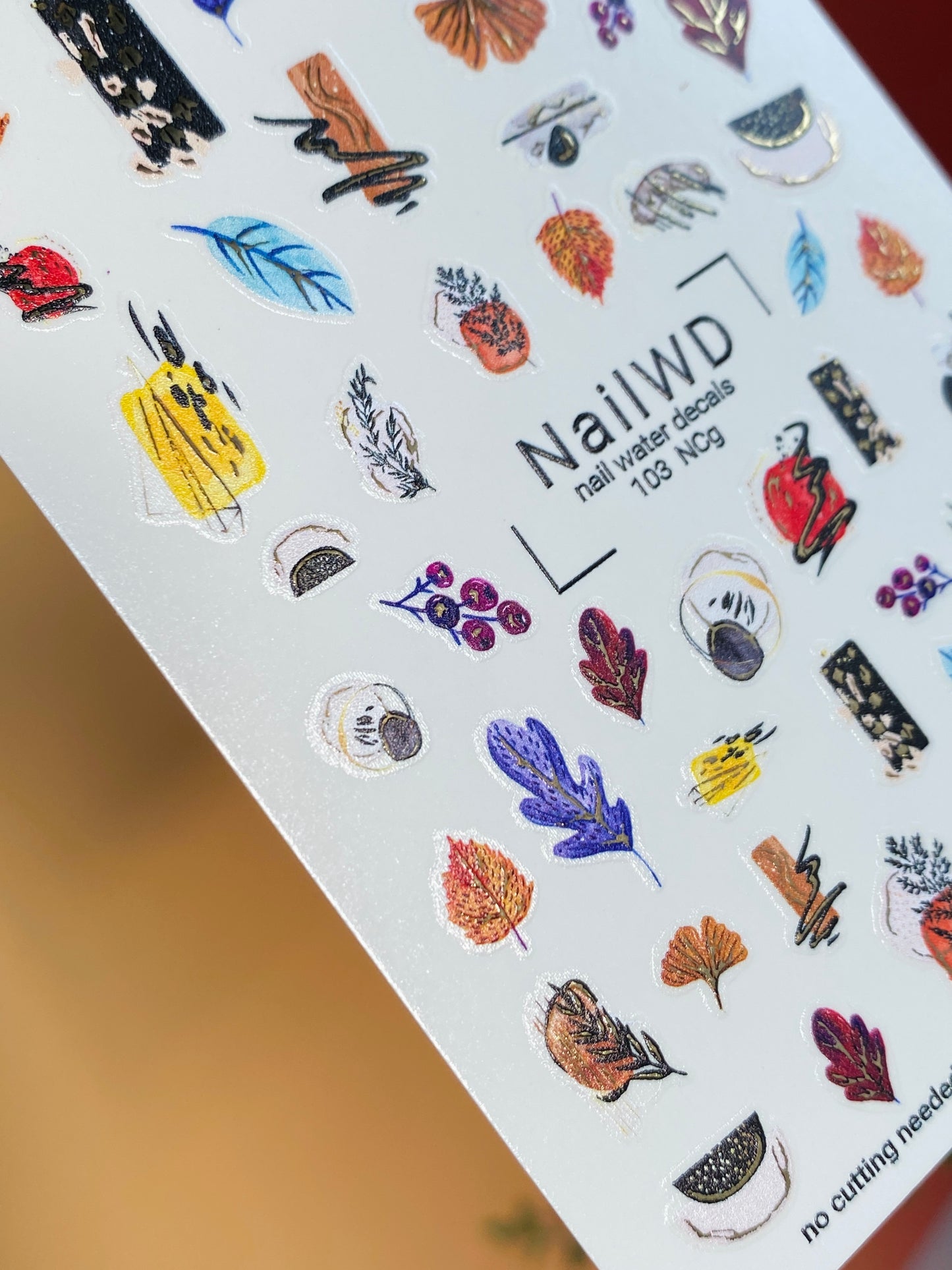 ネイルウォーターデカール 103 NailWD | ウォータースライドネイルデカール 秋のコーヒーと居心地の良い要素 | 葉と本の秋のネイルアート