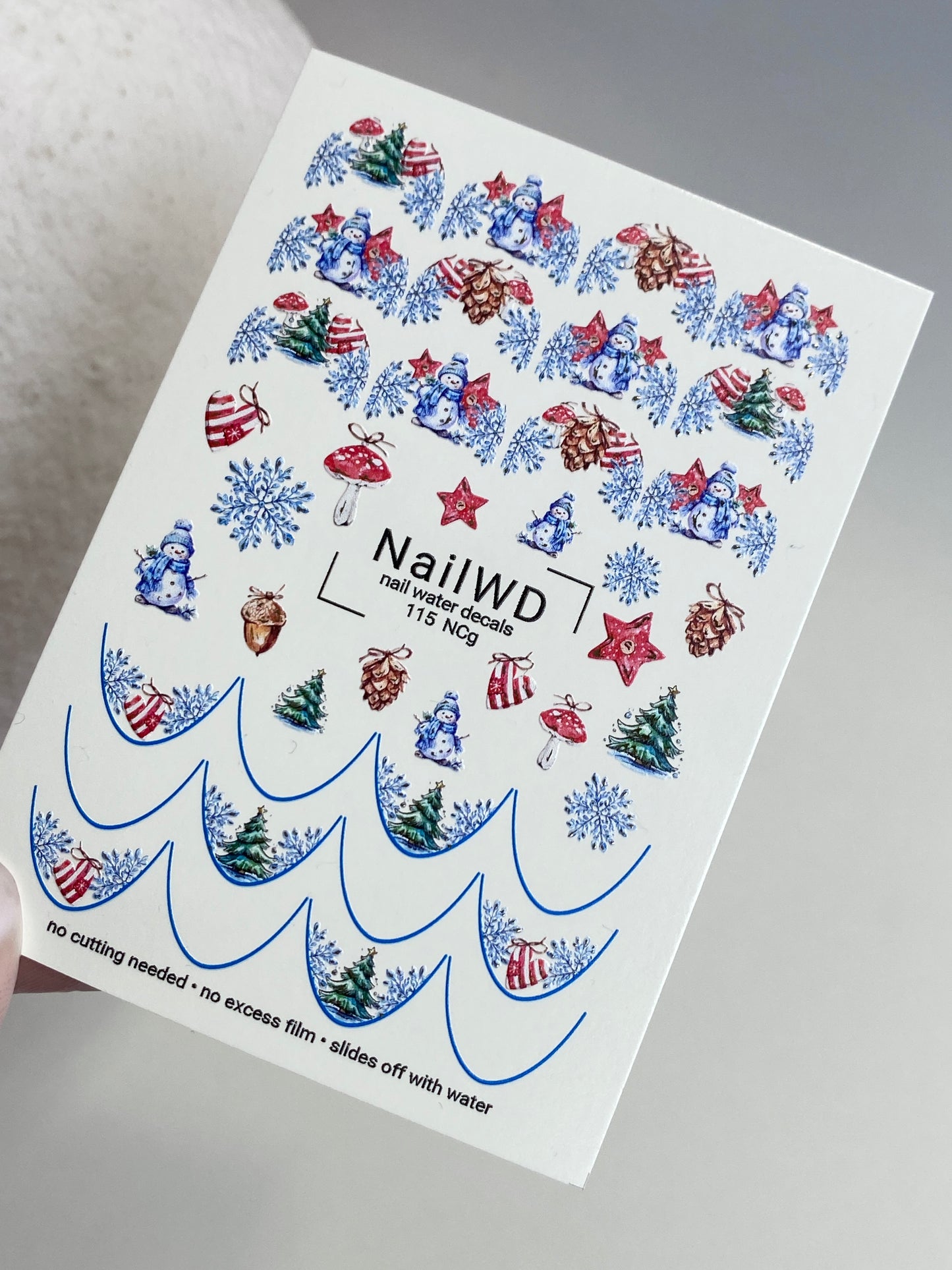 ネイルウォーターデカール 115 NailWD | ウォータースライドネイルデカール 雪だるまとクリスマスツリー | 冬のホリデーネイルアート