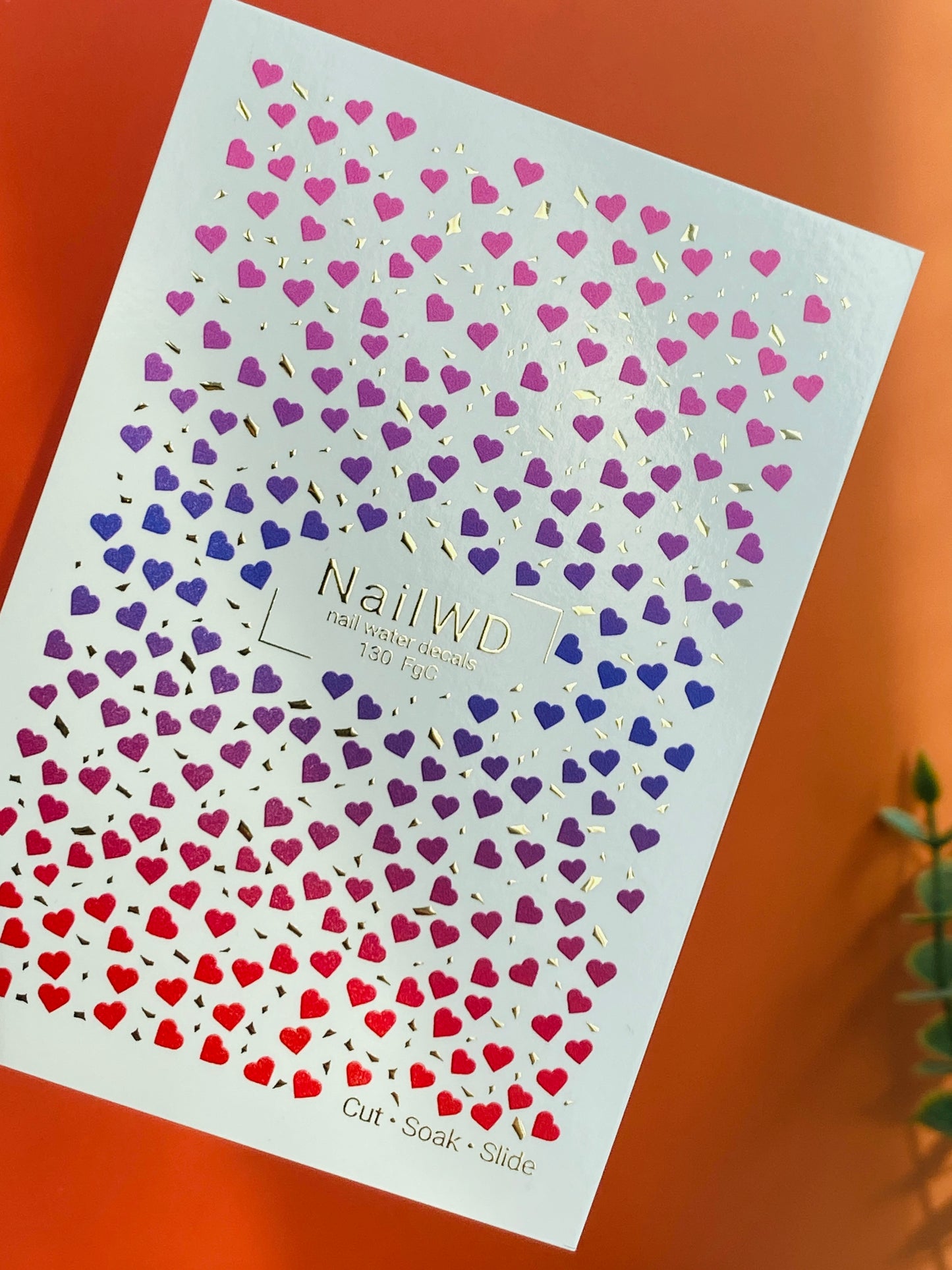 Naklejka na paznokcie 130 NailWD | Naklejki na paznokcie do zmywania wodą Gradientowe serca | Romantyczny ombre design