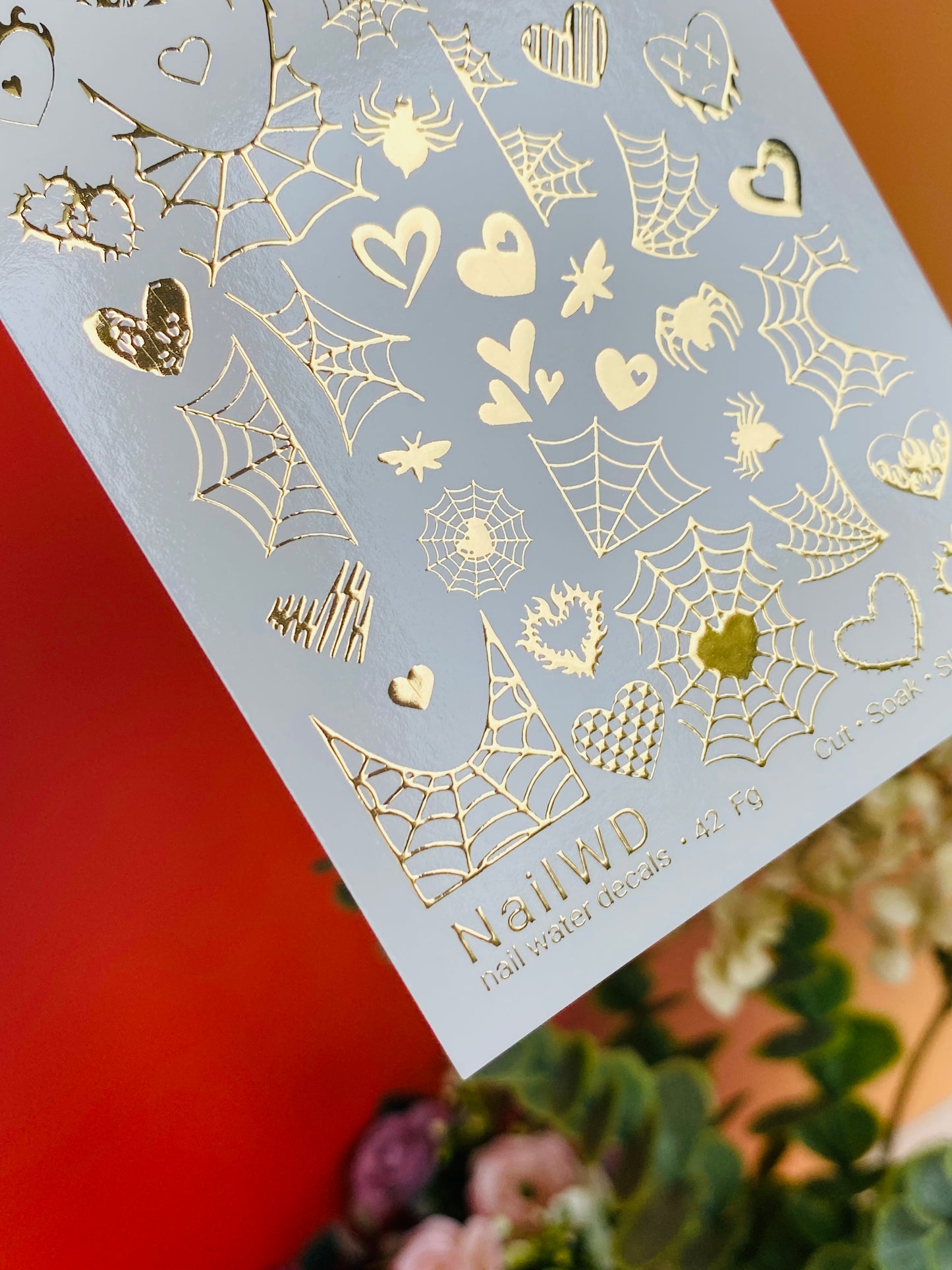 Nagel Wasserabziehbild 42 NailWD | Gotische Wasserfolien Nagelabziehbilder | Goldfolie Herzen & Spinnennetze