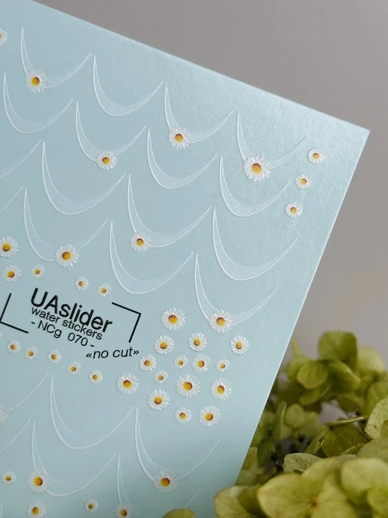 French Tip Nail Decals — White Tips with Daisy Flower Accents | NCg-070