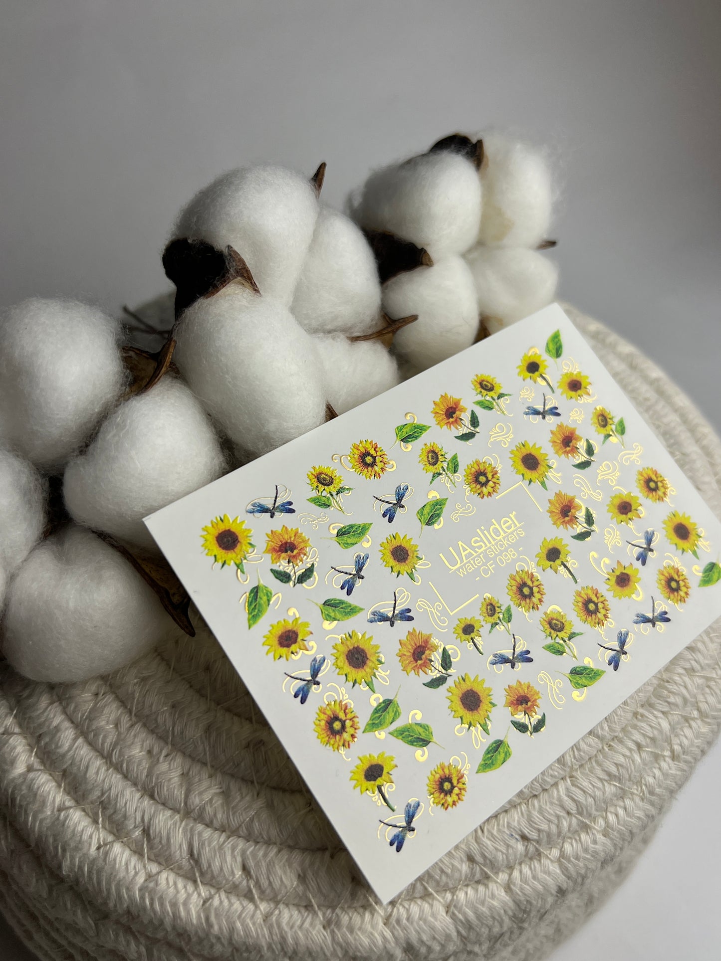 Décalcomanie d'eau pour ongles CF-098 | Décalcomanies d'eau florales pour ongles | Tournesols et libellules bleues