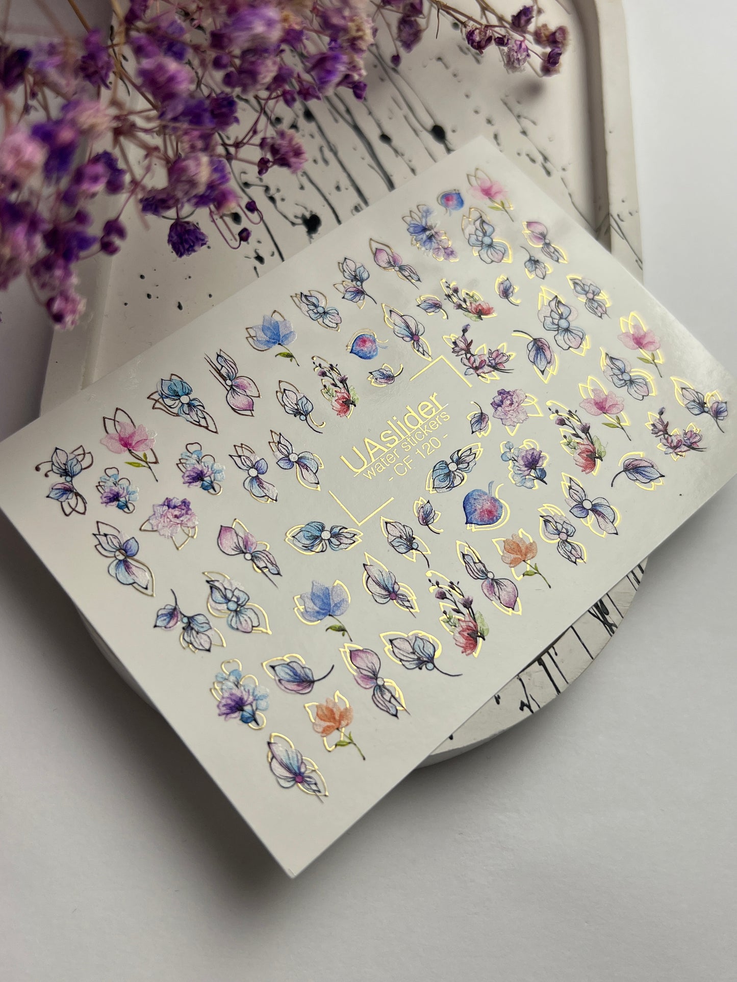 Nagel Wasserabziehbild CF-120 | Florale Wasser-Schiebefolien für Nägel | Pastellblumen mit Gold- & Konturdetails