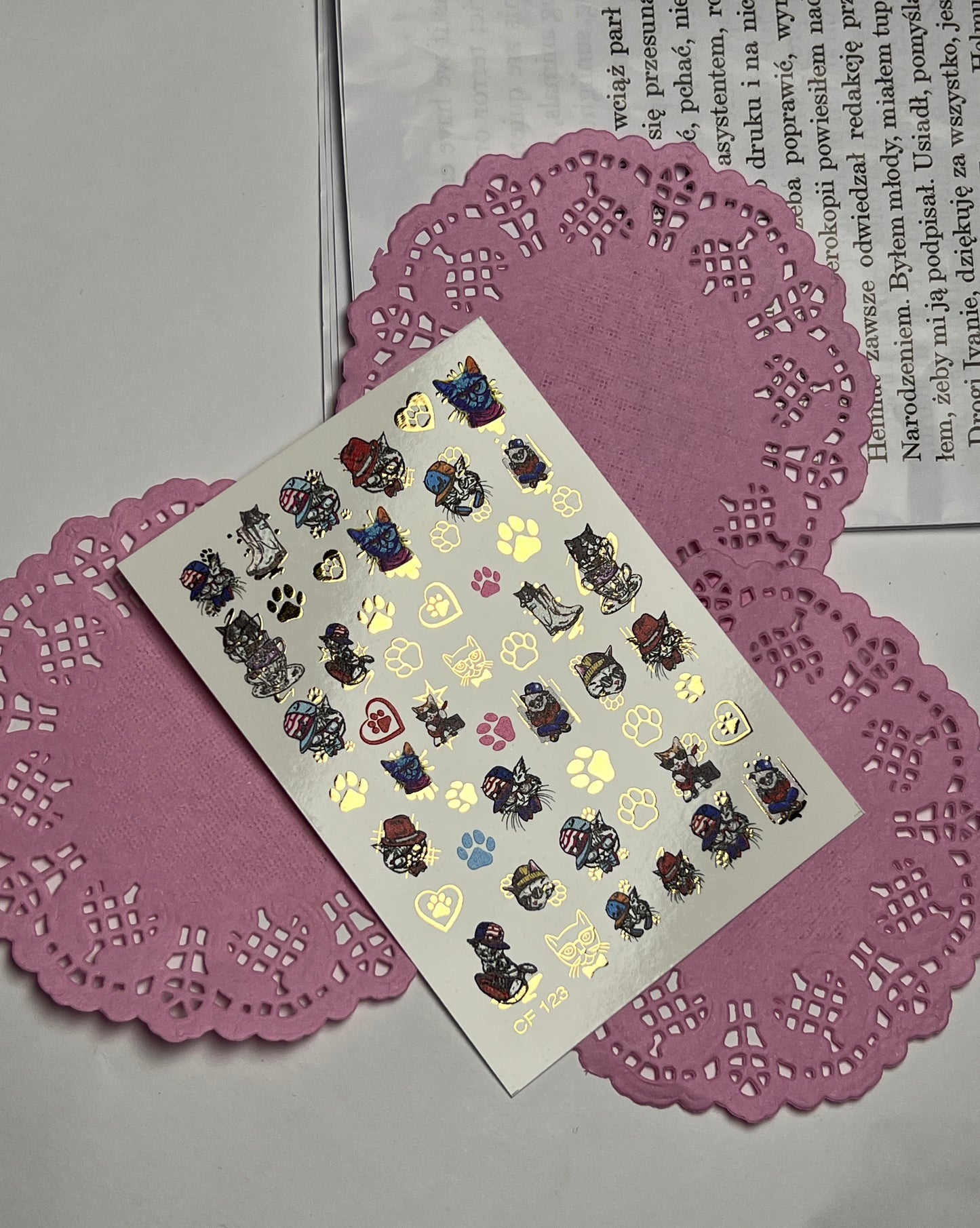 Nálepka na nehty CF-123 | Roztomilé nálepky na nehty s kočkou | Veselé kočky s klobouky, brýlemi a otisky tlapek