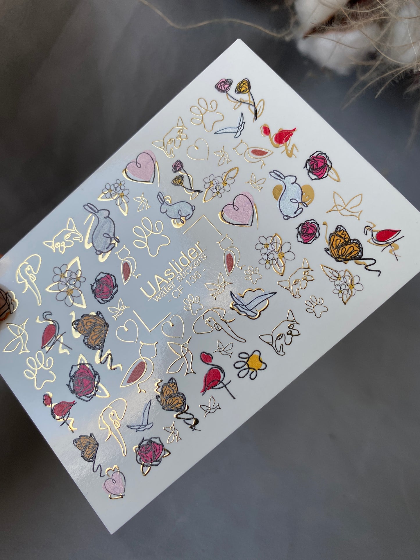 Nagel Wasserabziehbild CF-136 | Tier- & Blumen Wasser-Schiebefolien Nagelabziehbilder | Goldfolie Schmetterlinge, Rosen & Herzen