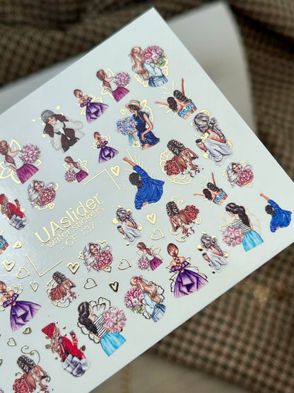 Nail Water Decal CF-137 | Fashion Girl Water Slide Nail Decals | Floral Bouquets & Gold Hearts