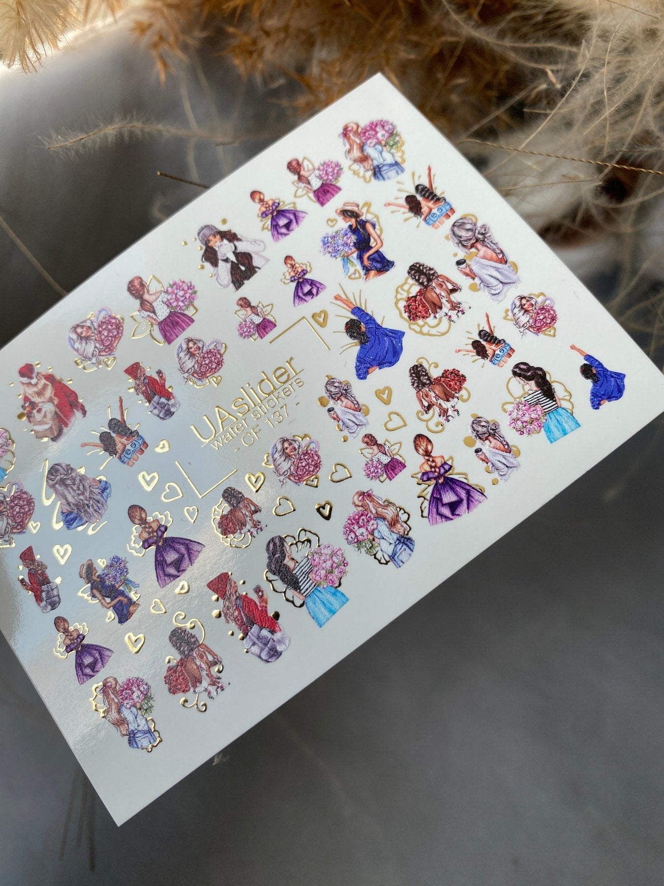 Nail Water Decal CF-137 | Fashion Girl Water Slide Nail Decals | Floral Bouquets & Gold Hearts - UASLIDER