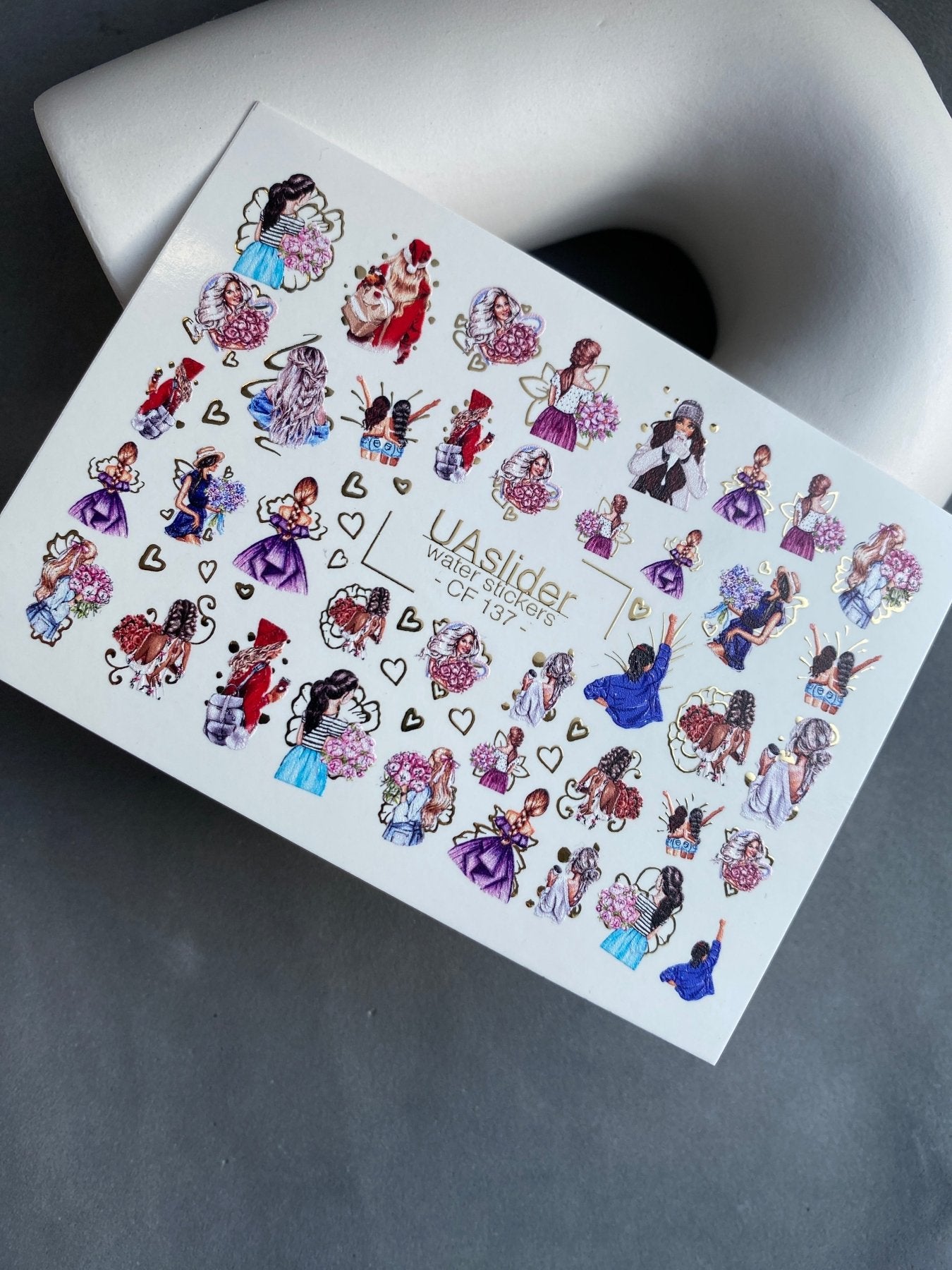 Nail Water Decal CF-137 | Fashion Girl Water Slide Nail Decals | Floral Bouquets & Gold Hearts - UASLIDER