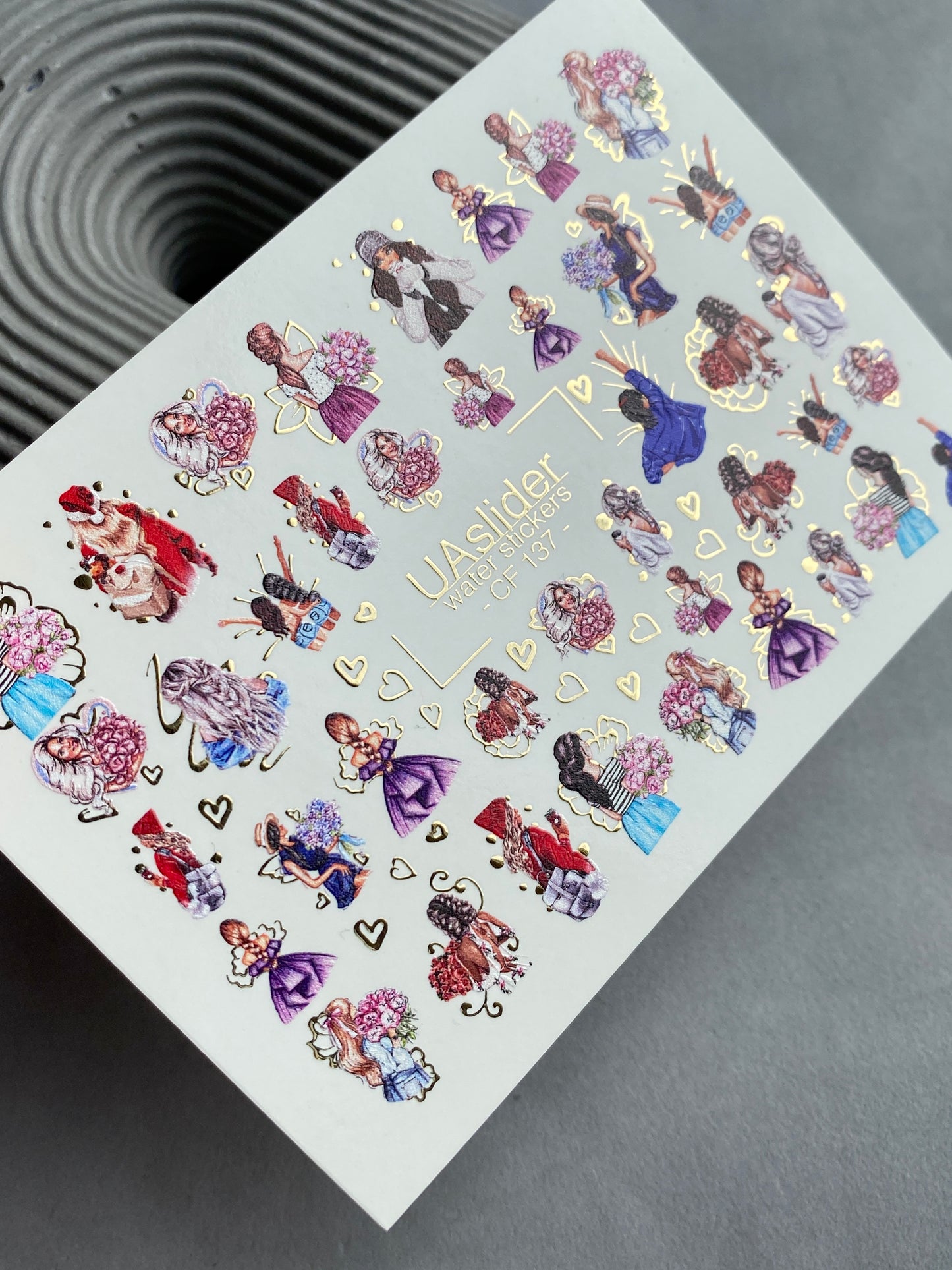 Nail Water Decal CF-137 | Fashion Girl Water Slide Nail Decals | Floral Bouquets & Gold Hearts