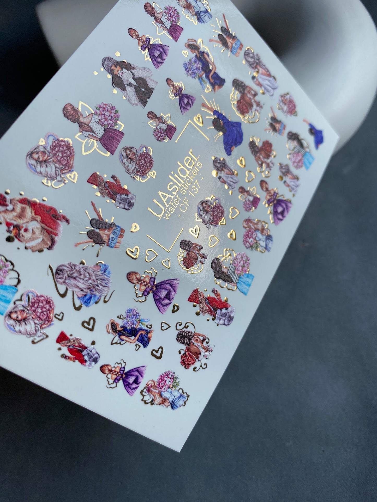 Nail Water Decal CF-137 | Fashion Girl Water Slide Nail Decals | Floral Bouquets & Gold Hearts