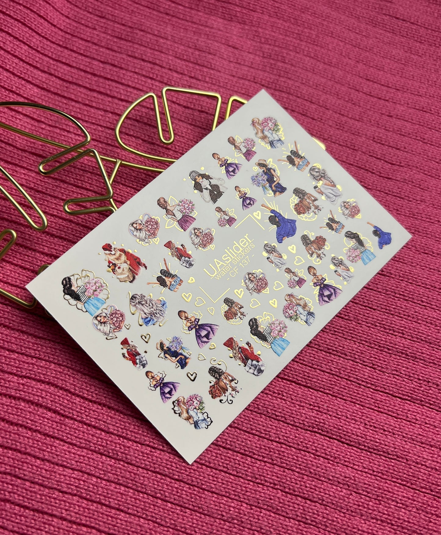 Nail Water Decal CF-137 | Fashion Girl Water Slide Nail Decals | Floral Bouquets & Gold Hearts