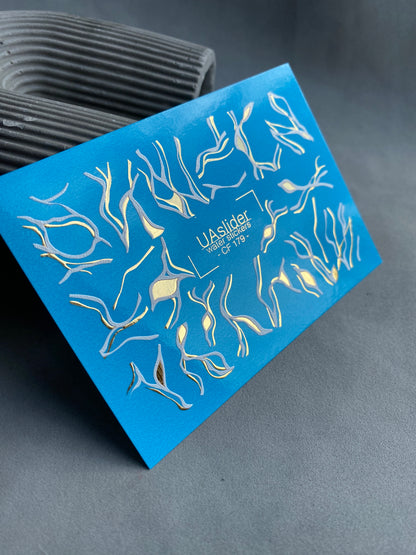 Naklejka wodna na paznokcie CF-179 | Abstrakcyjne linie naklejki wodne na paznokcie | Fale białe i złote minimalistyczny wzór