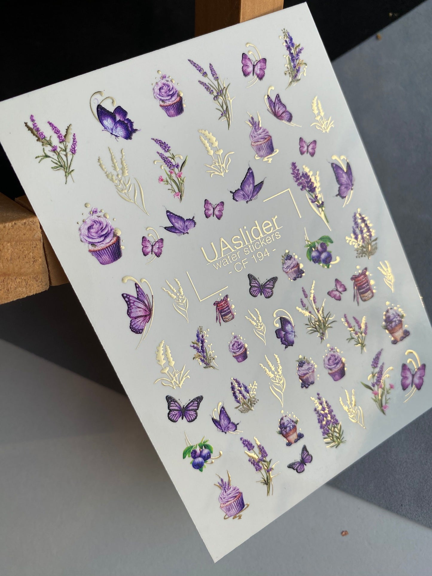 ملصق مائي للأظافر CF-194 | ملصقات مائية للأظافر | زهور اللافندر، الفراشات والكب كيك