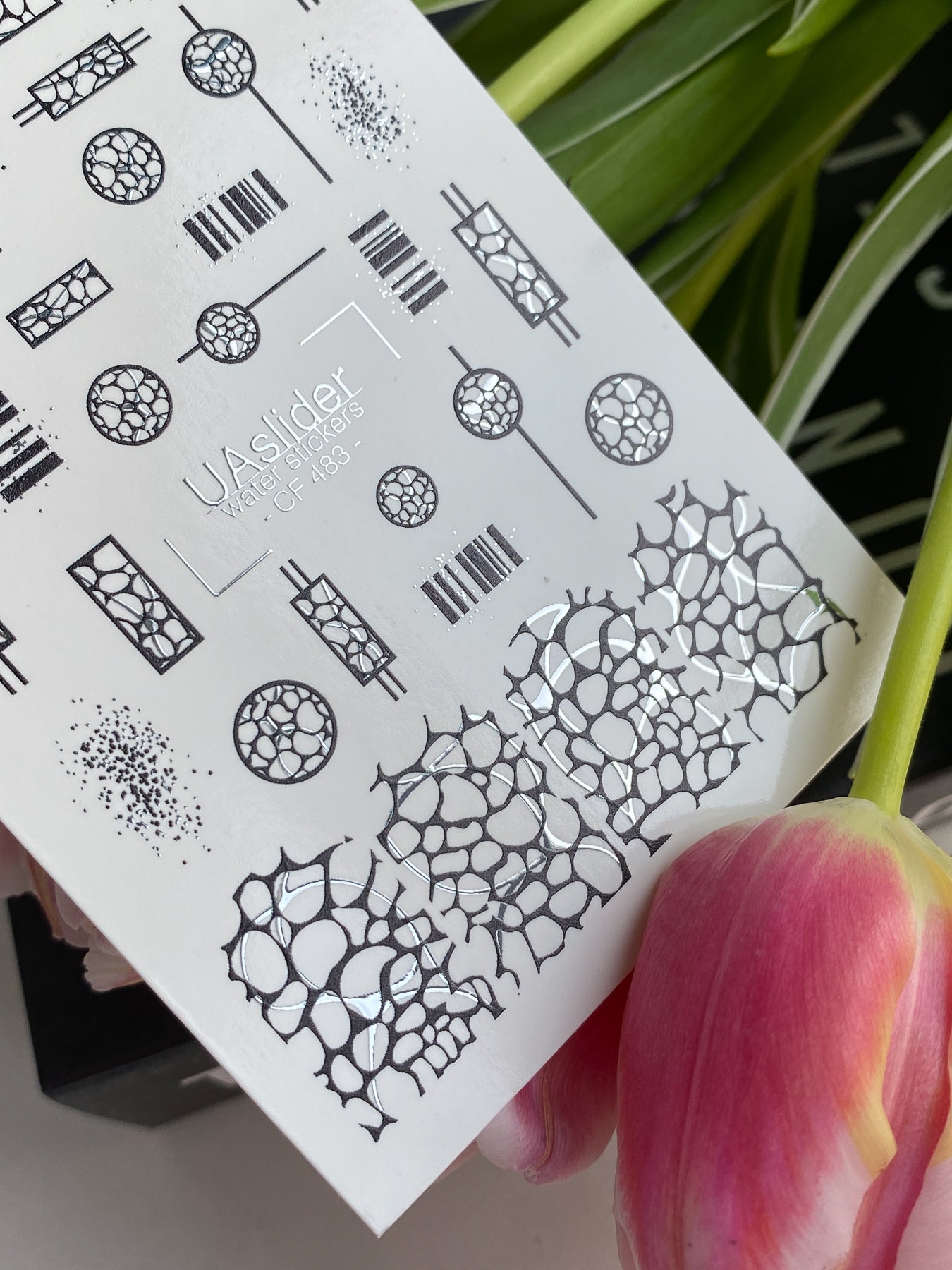 Nálepka na nehty CF-483 | Stříbrné geometrické nálepky na nehty | Abstraktní mozaikové a mřížkové vzory