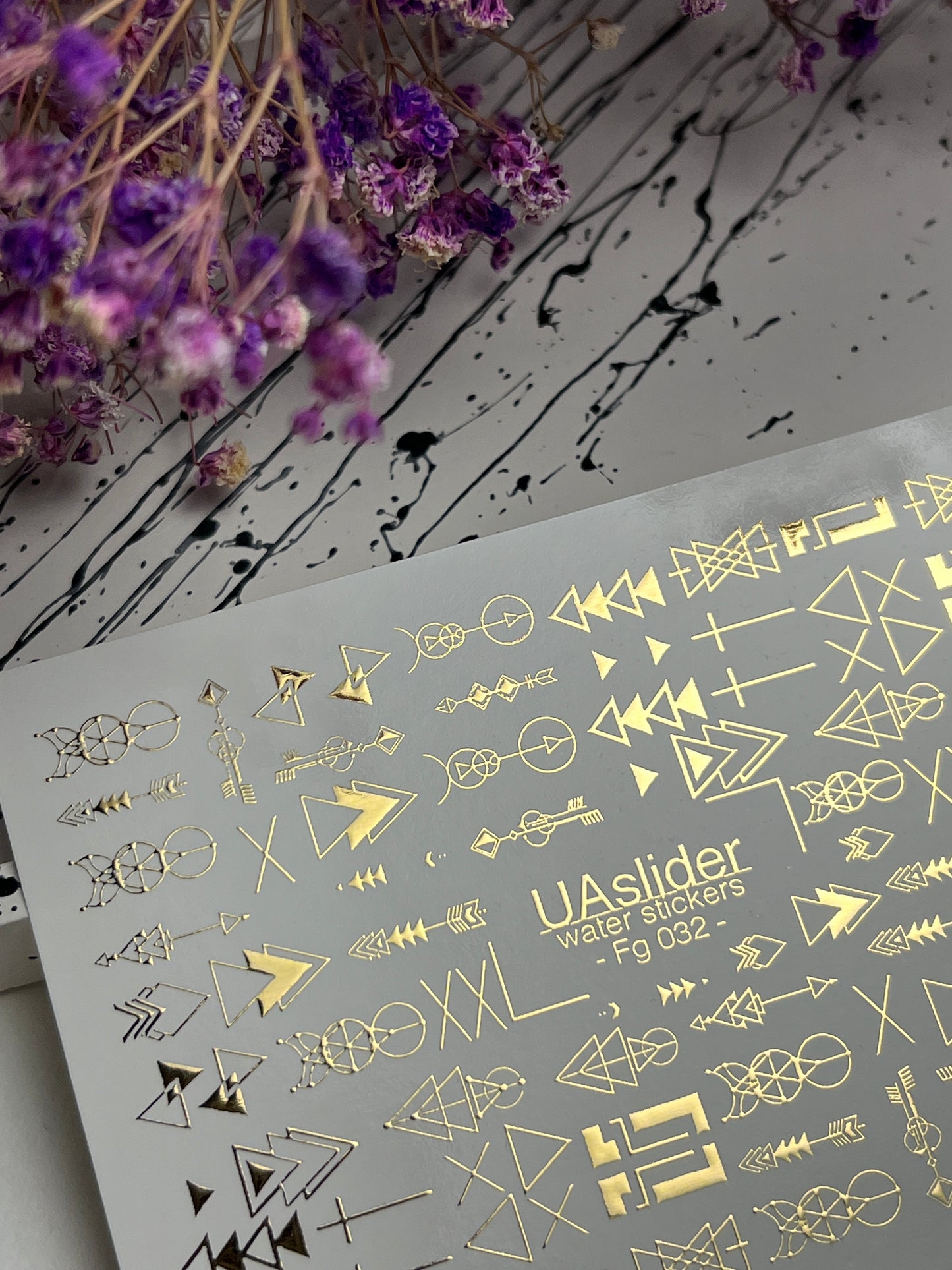 Nail Water Decal Fg-032 | Geometric Water Slide Nail Decals with Gold Foil | Minimalist Abstract Nail Art