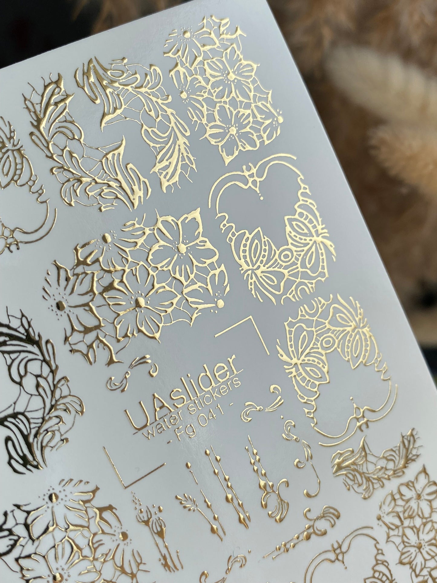 Nail Water Decal Fg-041 | Floral Water Slide Nail Decals | Gold Elegant Nail Art Designs