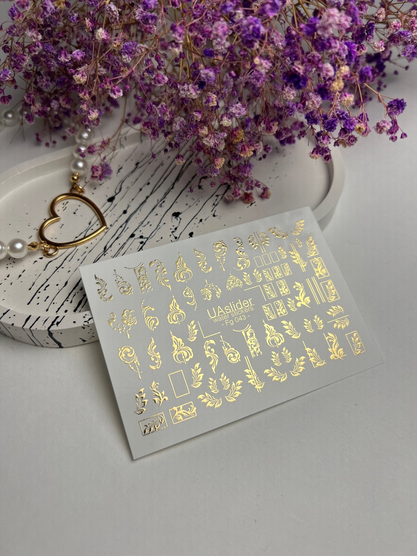 Nail Water Decal Fg-043 | Antique Water Slide Nail Decals | Gold Ornamental Frames and Swirls - UASLIDER