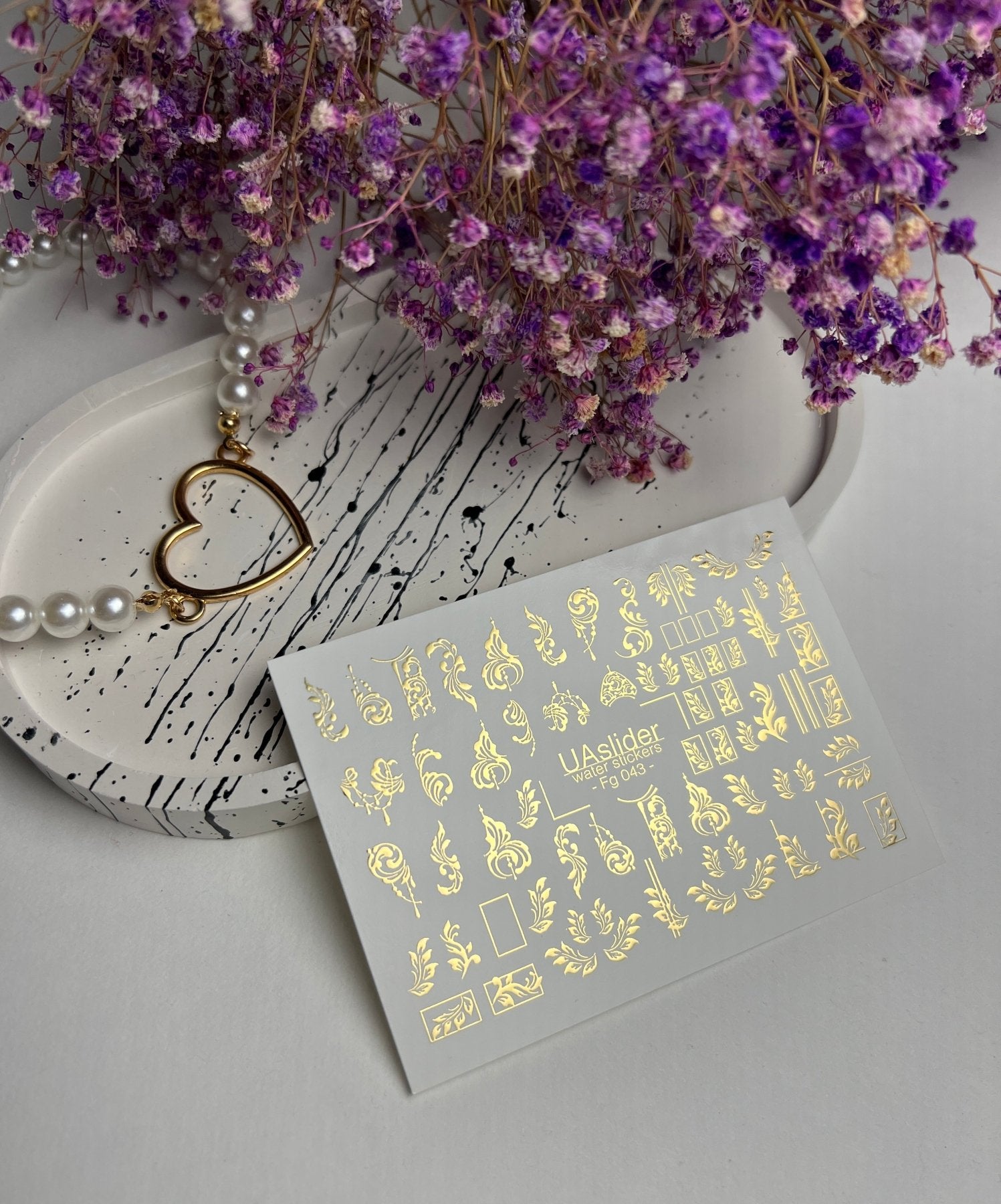 Nail Water Decal Fg-043 | Antique Water Slide Nail Decals | Gold Ornamental Frames and Swirls - UASLIDER