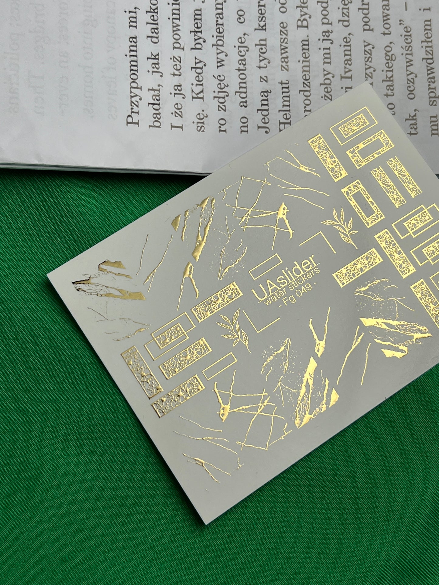 Nail Water Decal Fg-049 | Water Slide Nail Decals Geometric Gold | Rectangle Lace and Abstract Crack Design