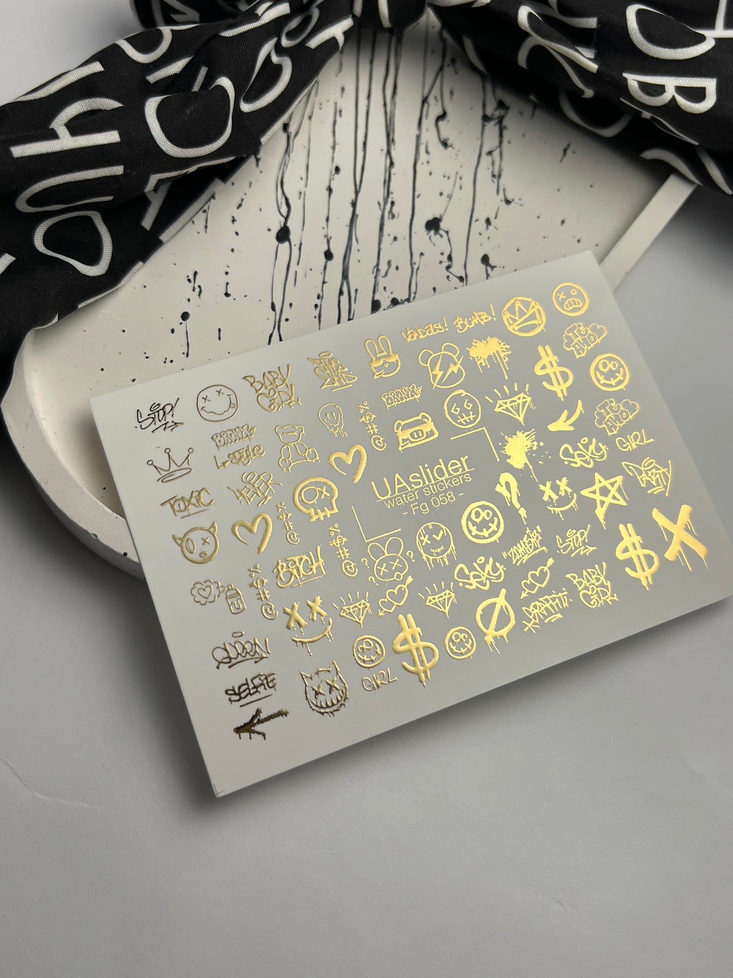 Nail Water Decal Fg-058 | Water Slide Nail Decals Graffiti Gold | Street Style Nail Tattoos with Emoji