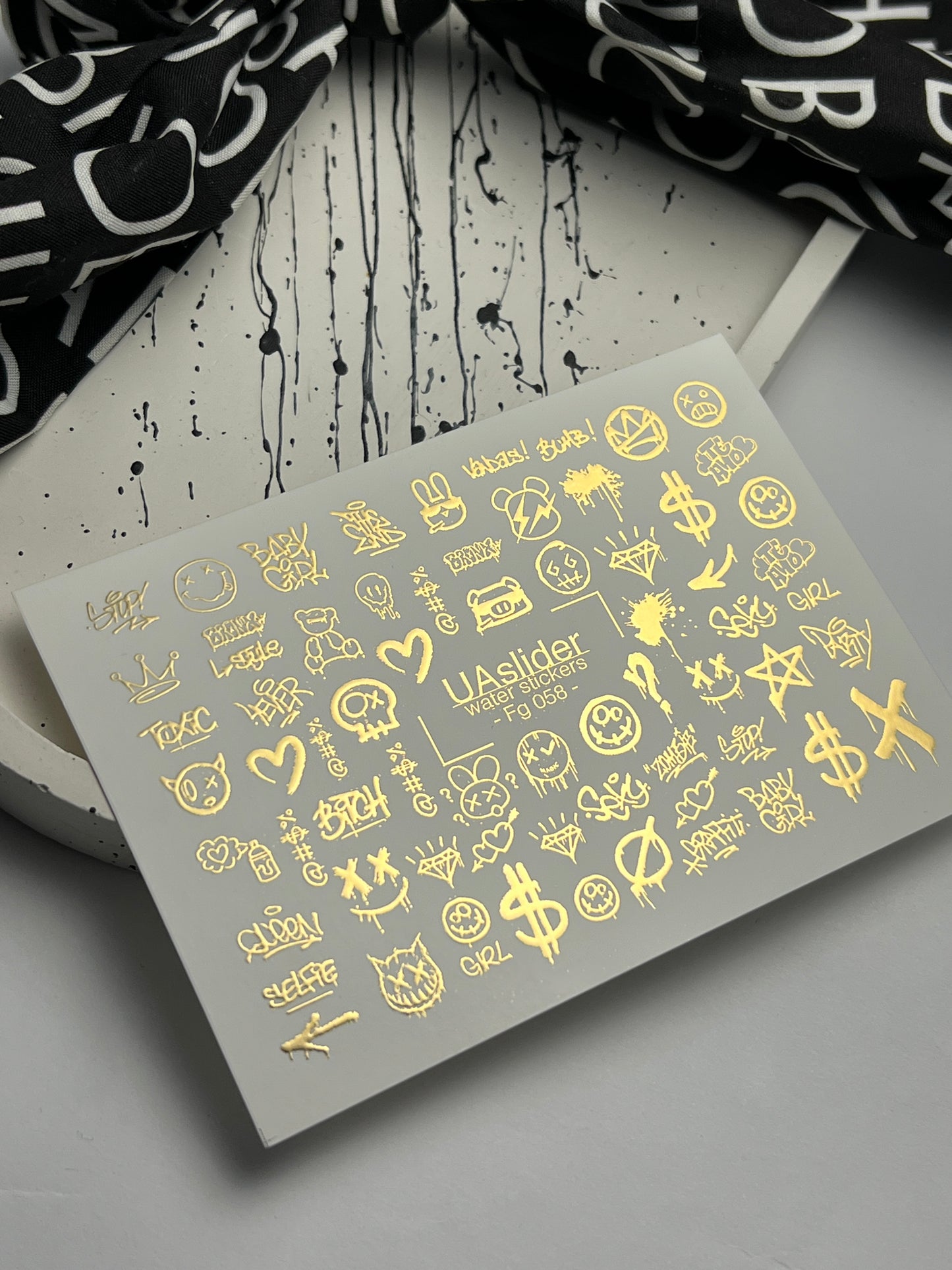 Nail Water Decal Fg-058 | Water Slide Nail Decals Graffiti Gold | Street Style Nail Tattoos with Emoji