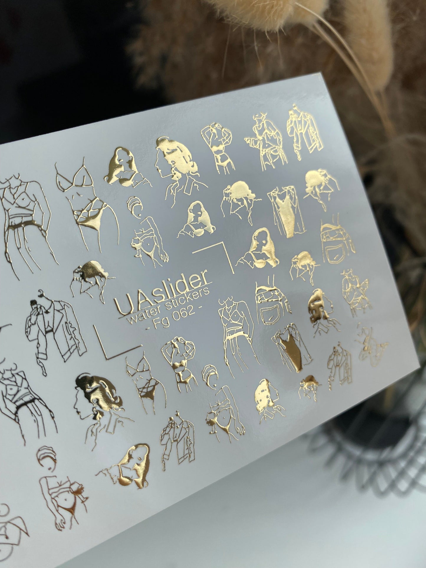 Nail Water Decal Fg-062 | Gold Foil Water Slide Nail Decals | Fashion Sketch Figures