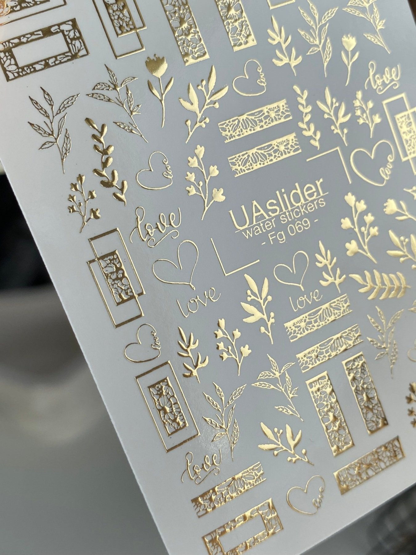 Nail Water Decal Fg-069 | Gold Foil Water Slide Nail Decals | Floral Frames & Love Motifs - UASLIDER