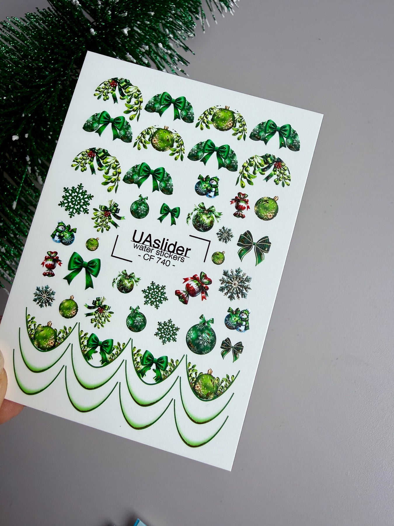 Adesivo per unghie CF-740 | Adesivi per unghie a scivolamento ad acqua | Ornamenti natalizi verdi e fiocchi festivi