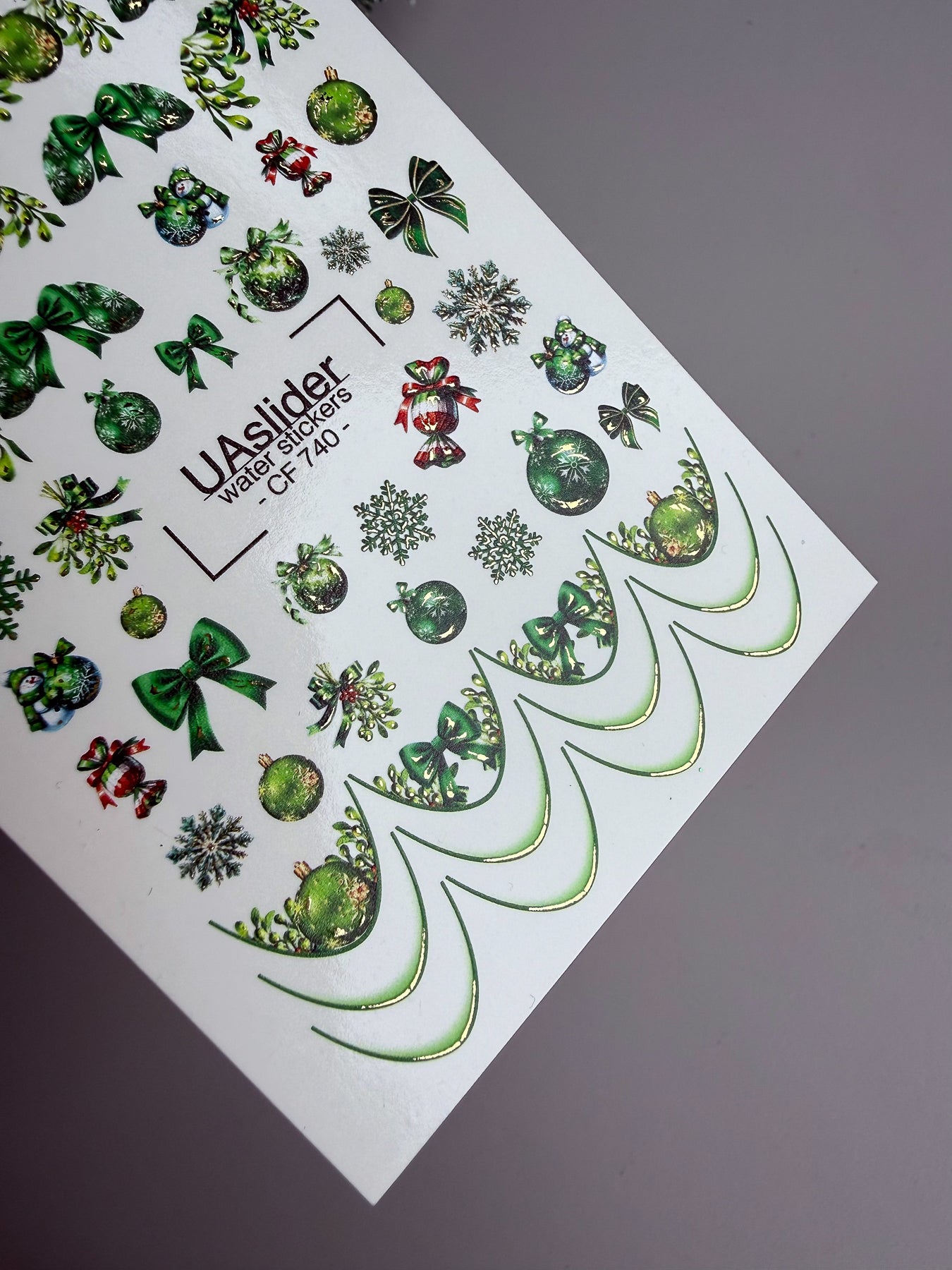Adesivo per unghie CF-740 | Adesivi per unghie a scivolamento ad acqua | Ornamenti natalizi verdi e fiocchi festivi