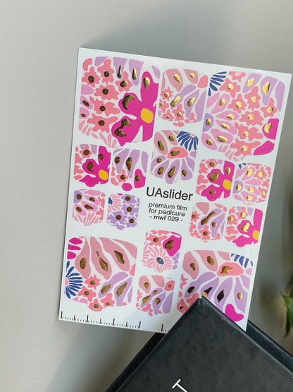 Fólie na zábaly nehtů pro pedikúru mwf-029 | Fólie na zábaly nehtů pro pedikúru | Růžová květinová směs se zlatou fólií