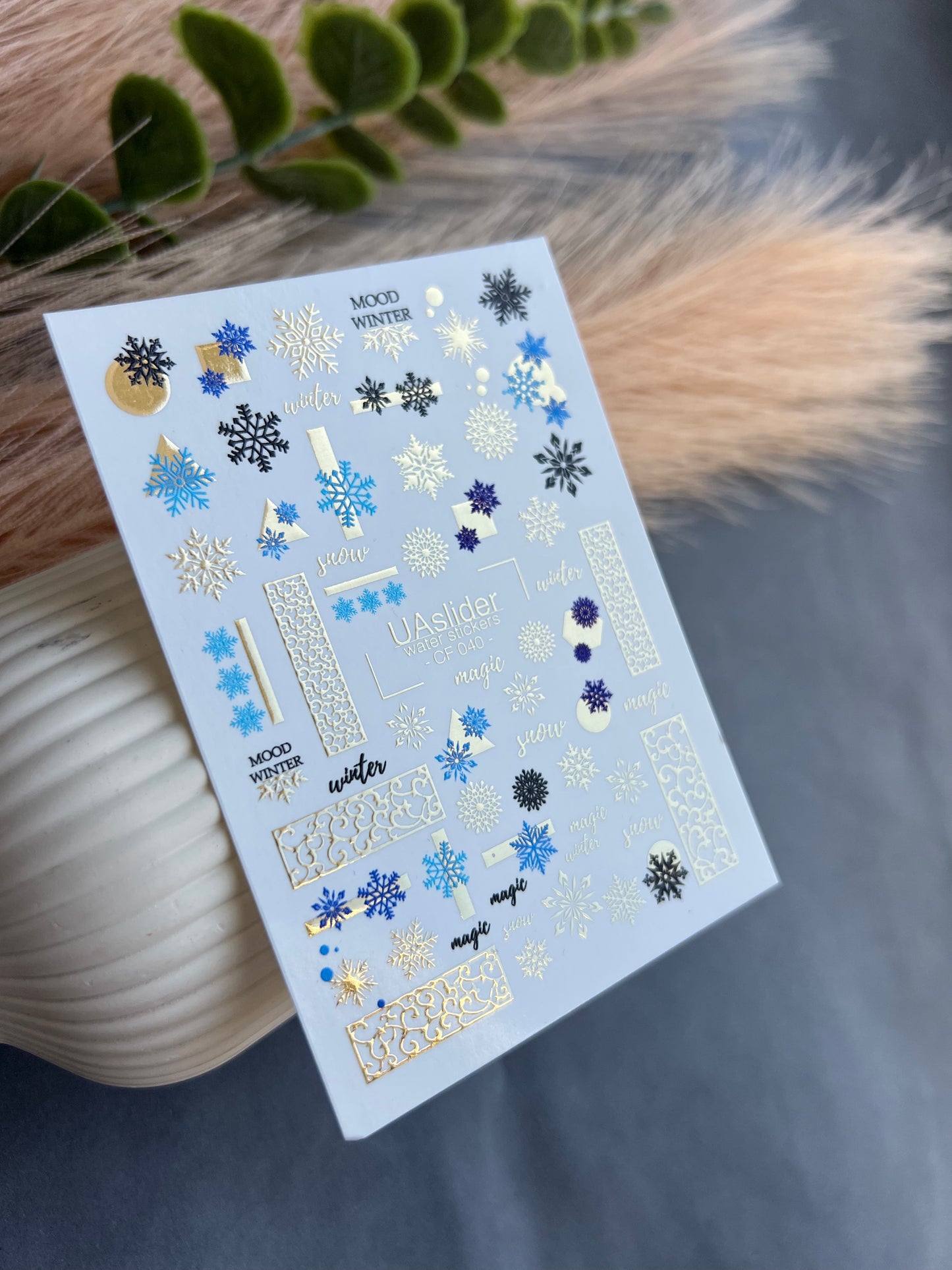 Adesivo para Unhas CF-040 | Adesivos para Unhas de Deslizamento na Água de Inverno | Flocos de Neve Azuis e Enfeites de Folha Dourada