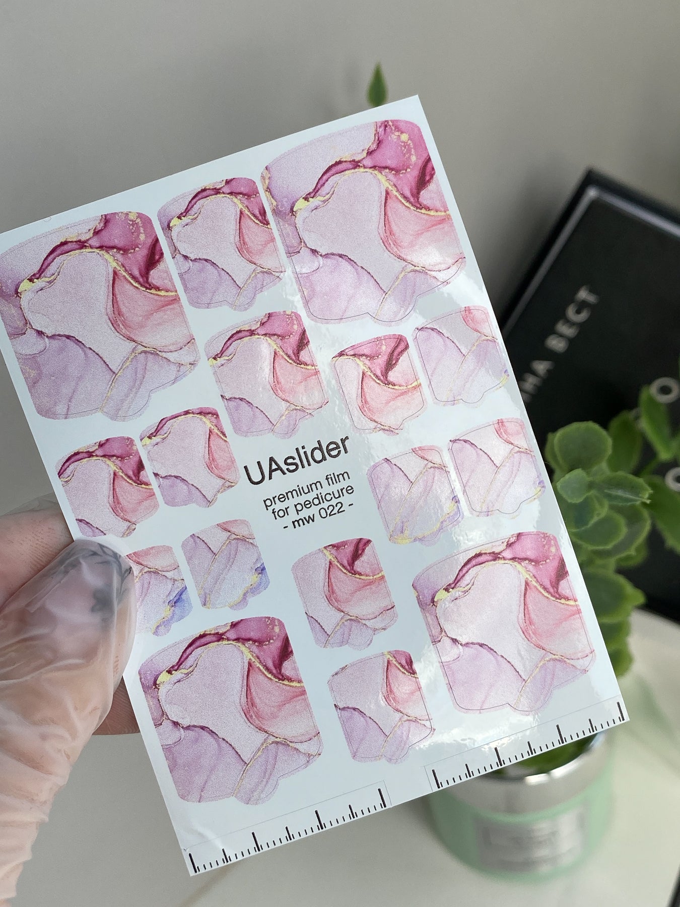 Pedicure nail wrap films mw-022 | Nail Wrap Films for Pedicure | Pink Marble with Gold Veins