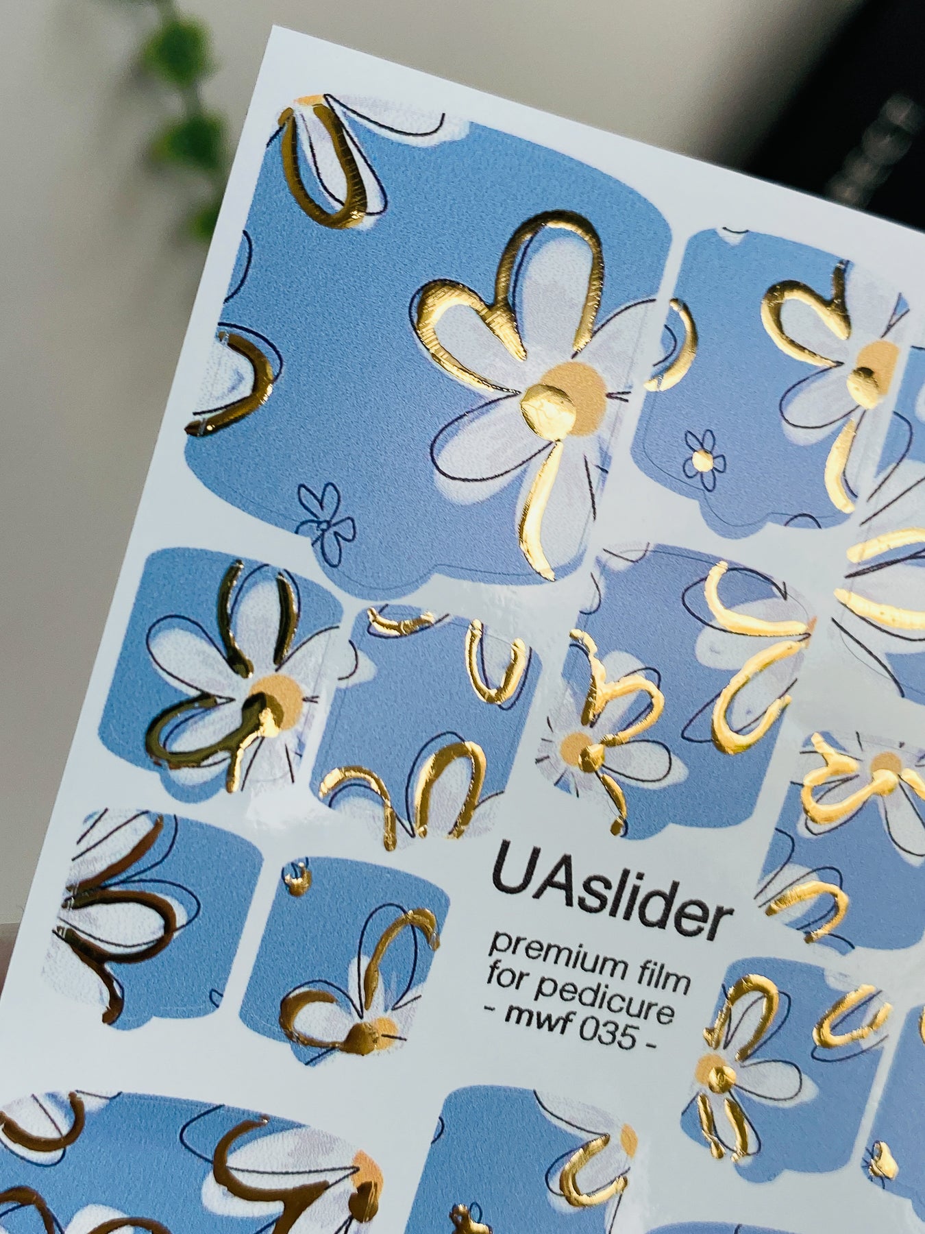 Pedicure nail wrap films mwf-035 | Nail Wrap Films for Pedicure | Blue Base with White and Gold Daisy Design