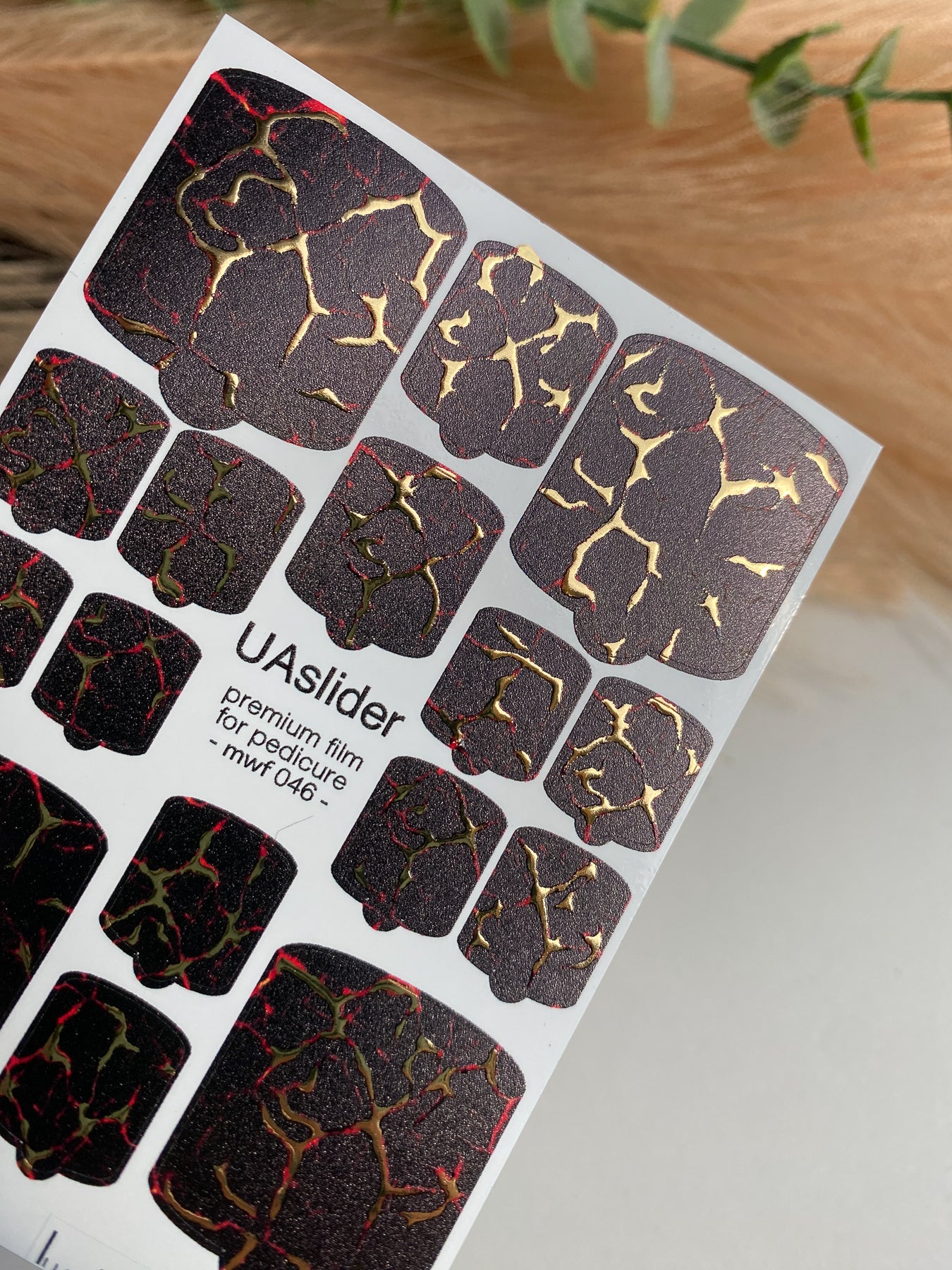 Pedicure nail wrap films mwf-046 | Nail Wrap Films for Pedicure | Black Crackle Design with Gold Foil