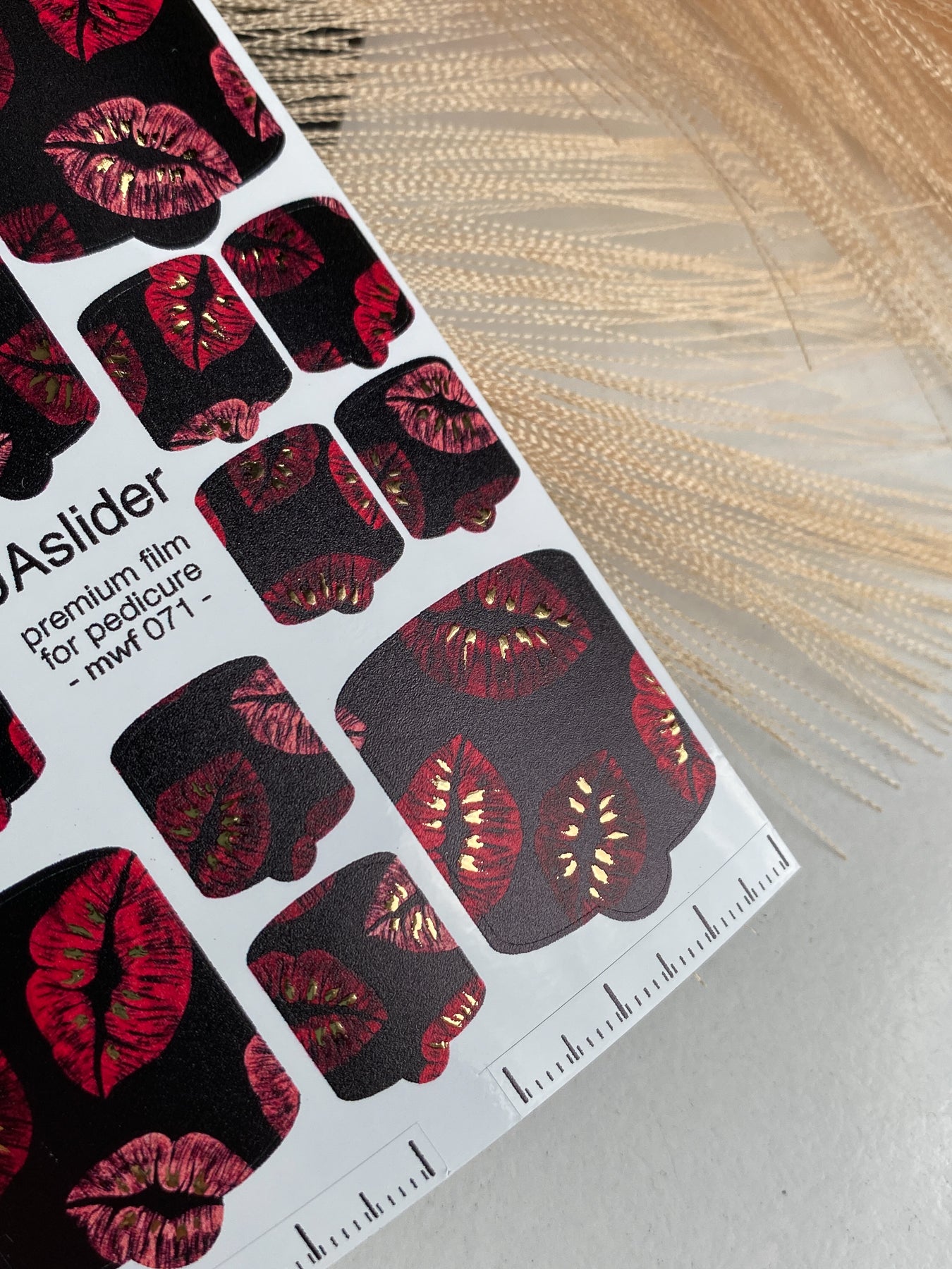 Pedicure nail wrap films mwf-071 | Nail Wrap Films for Pedicure | Red Lips Design with Gold Foil