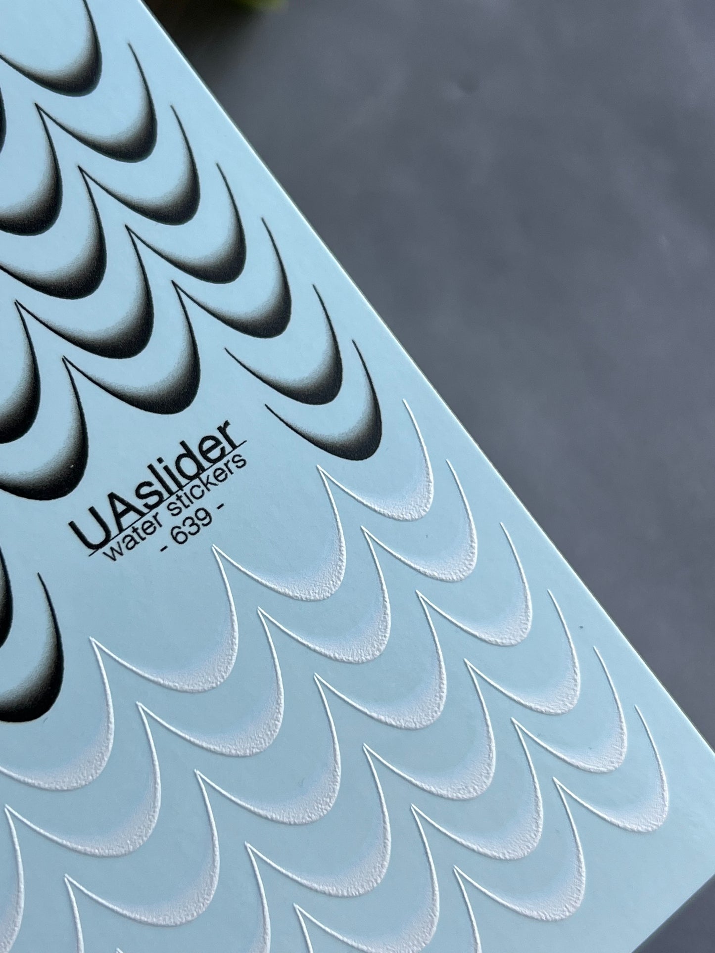 Nail Water Decal 639