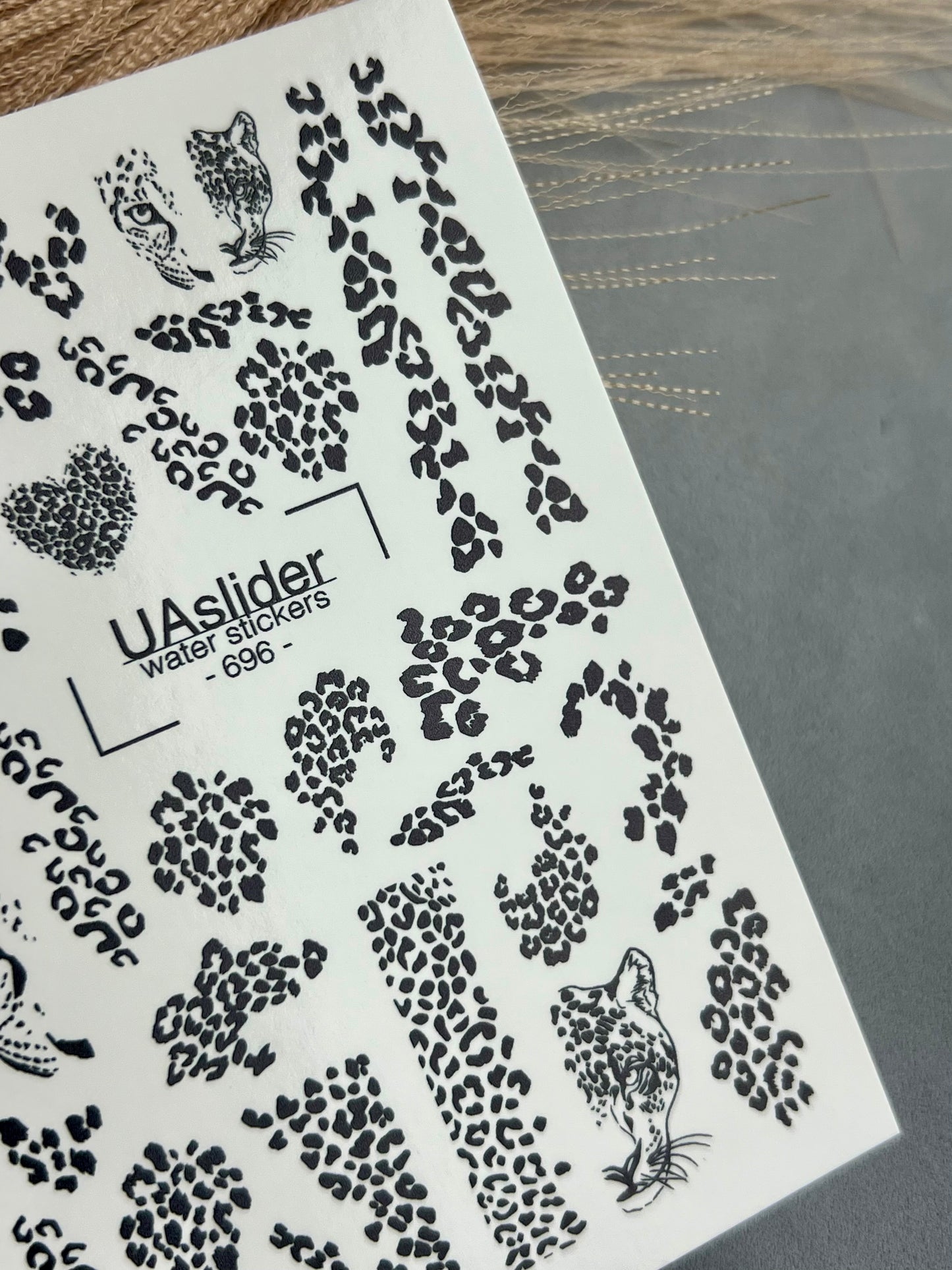 Nail Water Decal 696