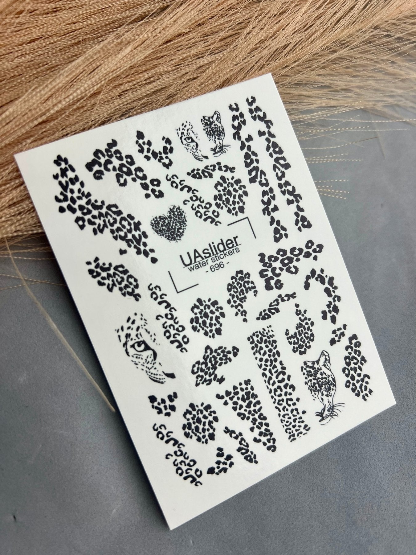 Nail Water Decal 696