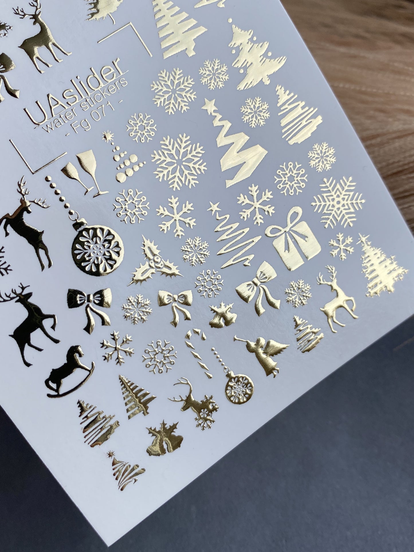 Nail Water Decal Fg-071 | Gold Foil Water Slide Nail Decals | Christmas Trees & Snowflakes