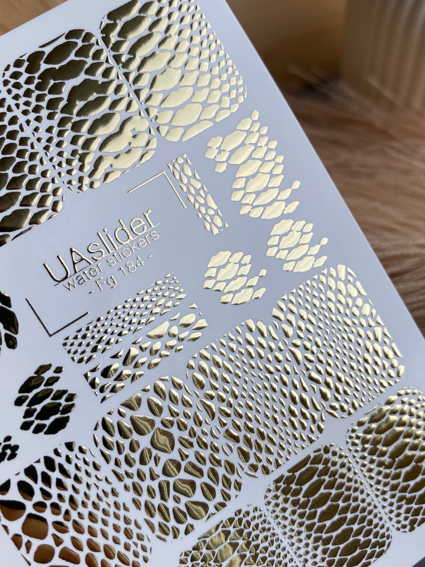 Küünte veekleebis Fg-184 | Kuldse fooliumiga veeslibi küünte kleebised | Madu naha ja loomamustriga disainid
