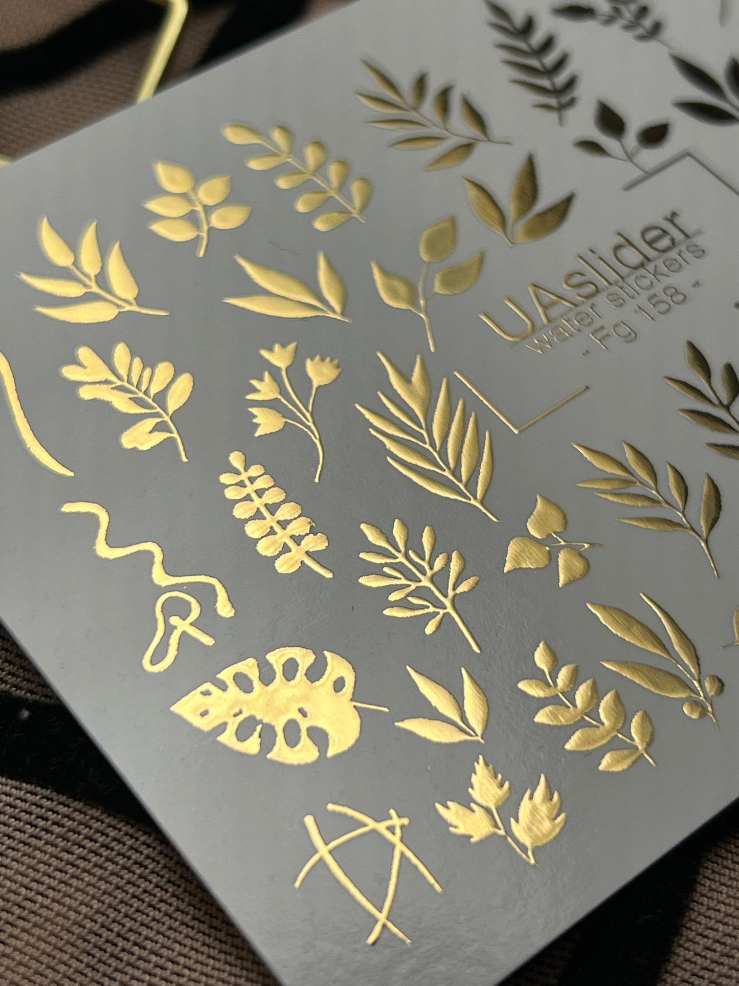 Nail Water Decal Fg-158 | Gold Foil Water Slide Nail Decals | Botanical & Leafy Designs