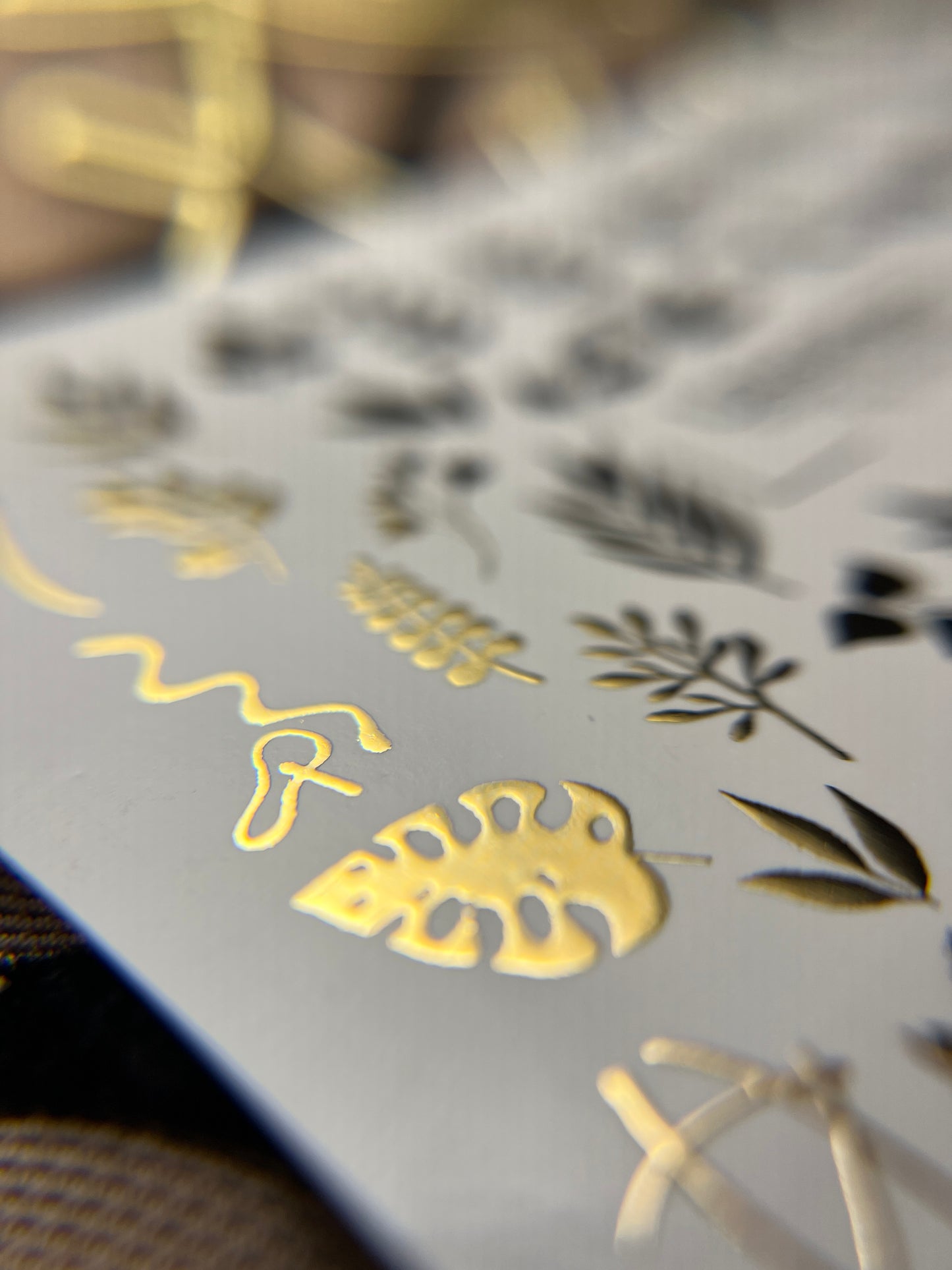 Nail Water Decal Fg-158 | Gold Foil Water Slide Nail Decals | Botanical & Leafy Designs