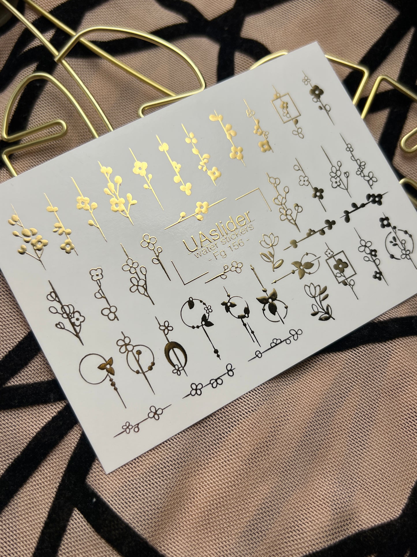 Adesivi per unghie in acqua Fg-156 | Adesivi per unghie a trasferimento ad acqua con foglia oro | Design botanici floreali minimalisti